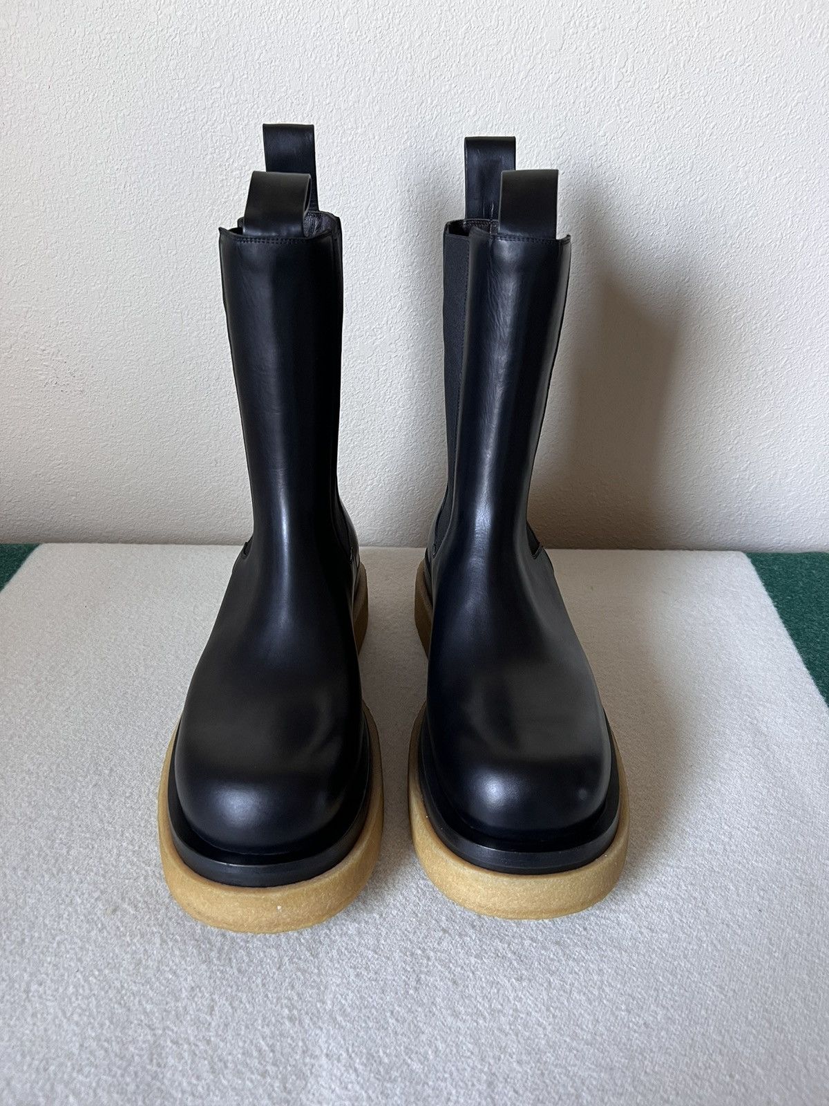 Bottega Veneta Bottega Veneta Chelsea Military Calf Leather Crepe Boots Size US 11 / EU 44 - 4 Thumbnail