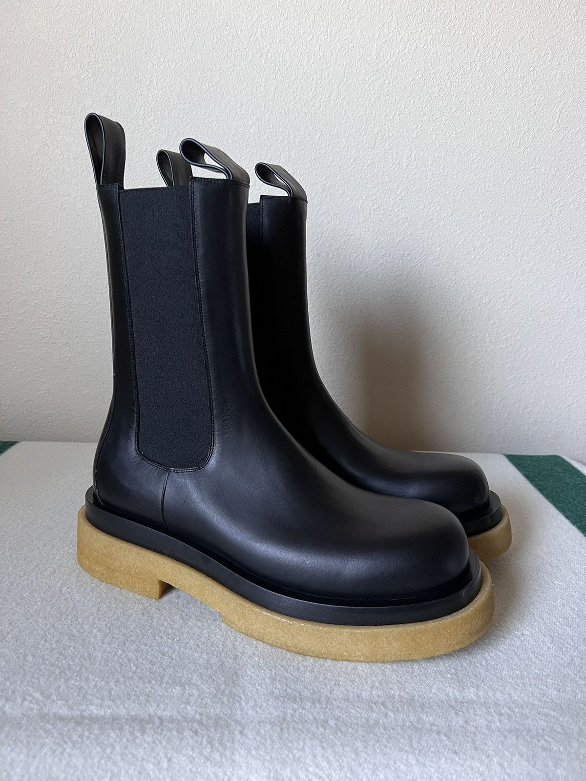 Bottega Veneta Bottega Veneta Chelsea Military Calf Leather Crepe Boots Size US 11 / EU 44 - 1 Thumbnail