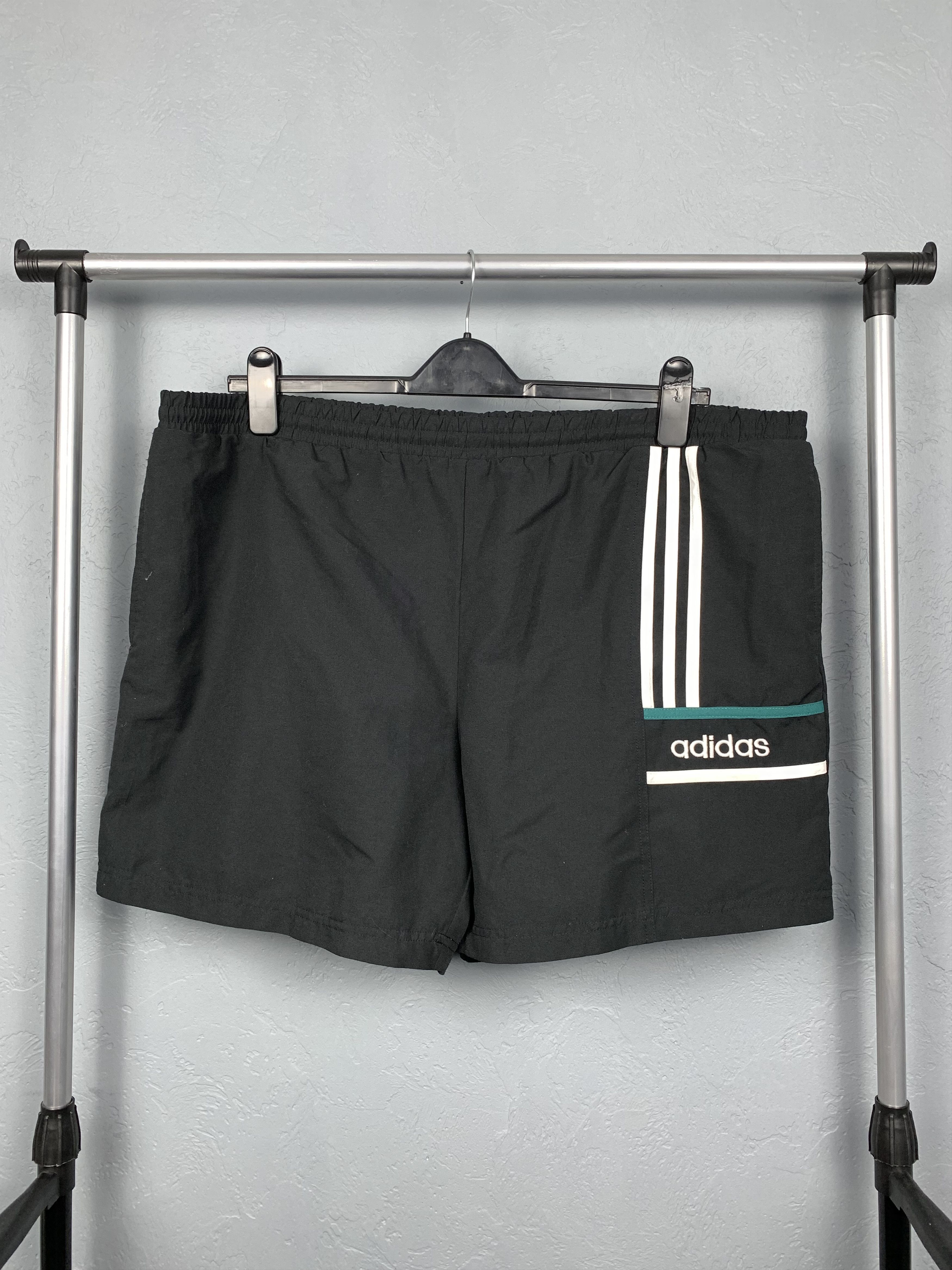 Adidas × Vintage Vintage Adidas Mens Nylon Shorts Y2K Size US 36 / EU 52 - 1 Thumbnail