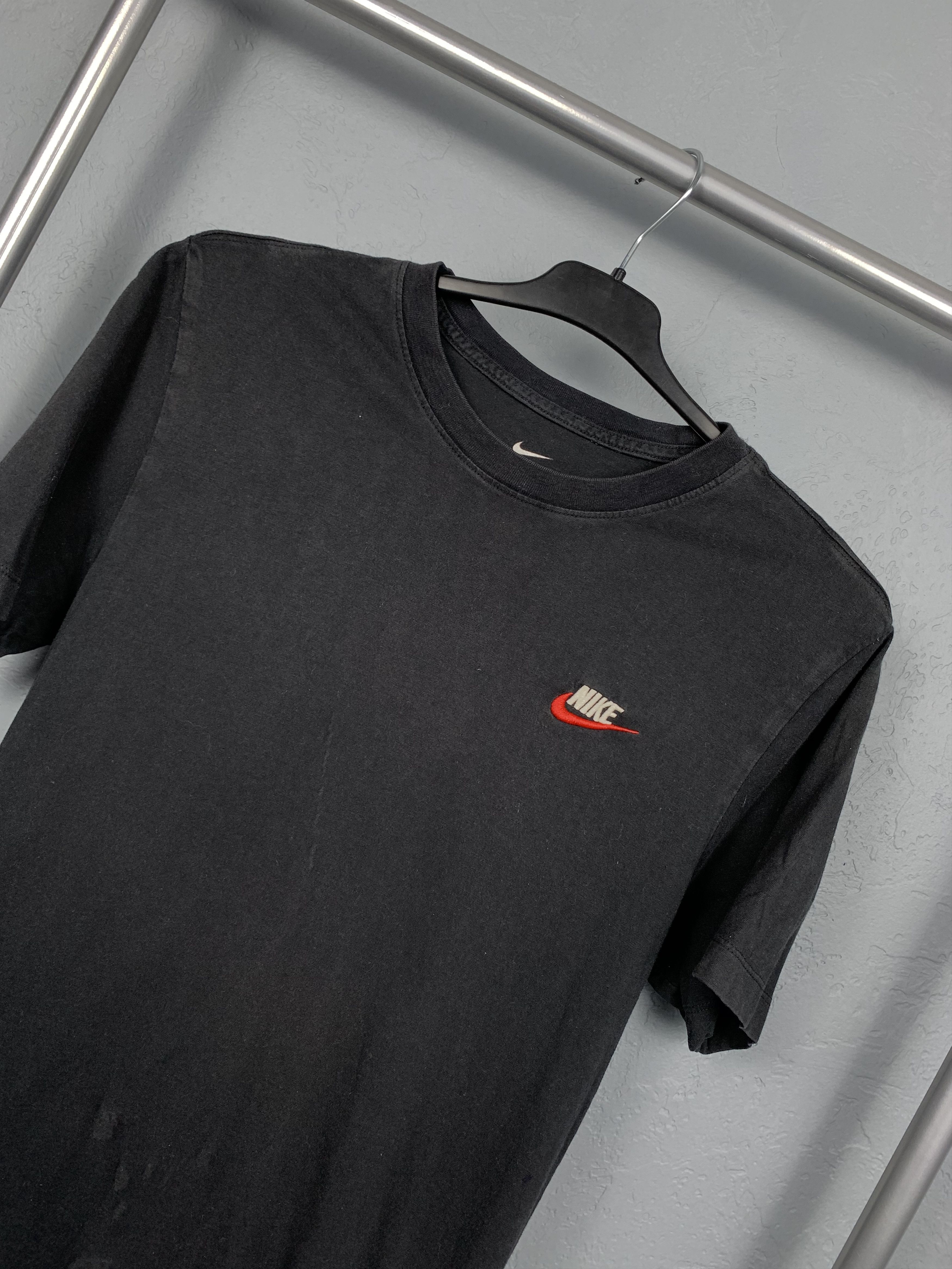 Nike × Vintage Nike Vintage Faded Mens T-Shirt Tee Size US S / EU 44-46 / 1 - 2 Thumbnail