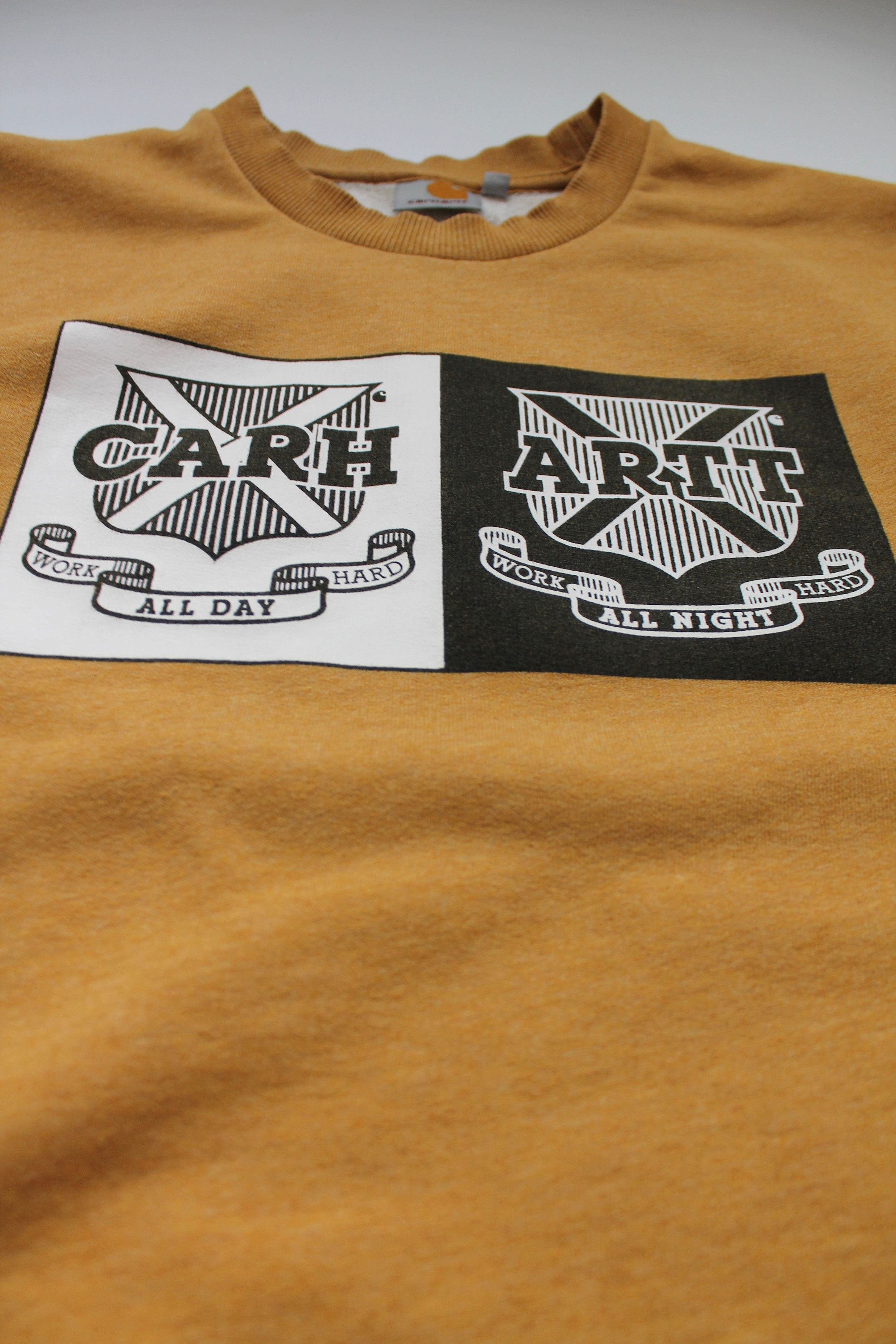 Carhartt Carhartt WIP Crest Sweat Sweatshirt Mustard Size US M / EU 48-50 / 2 - 6 Thumbnail
