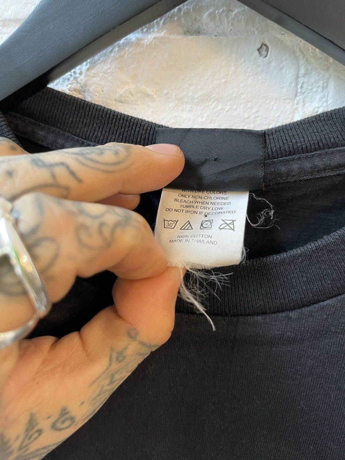Vintage Vintage FUCK OFF & DIE Single Stitch Black Shirt INSANE Size US S / EU 44-46 / 1 - 6 Thumbnail