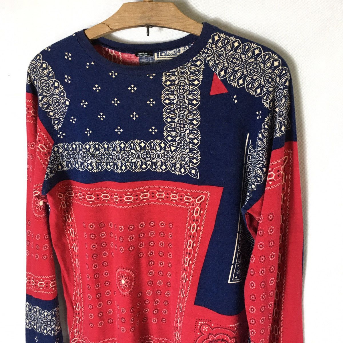 Japanese Brand Rare!! Bohemians Bandana Paisley Long Sleeves Tshirt Size US M / EU 48-50 / 2 - 3 Thumbnail