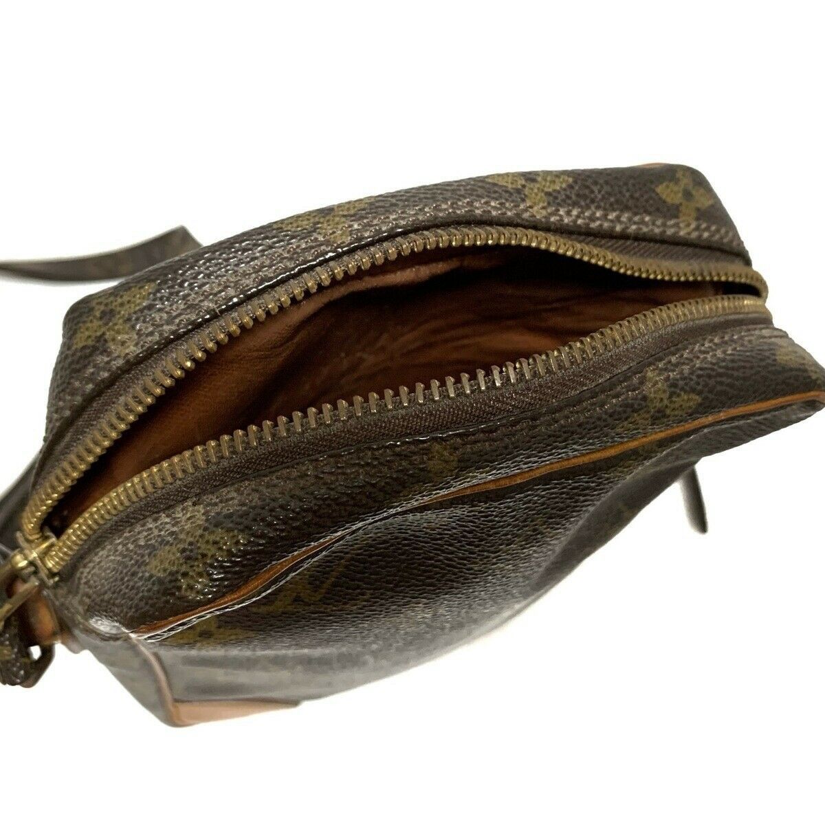 Louis Vuitton Danube Crossbody Bag Size ONE SIZE - 6 Thumbnail