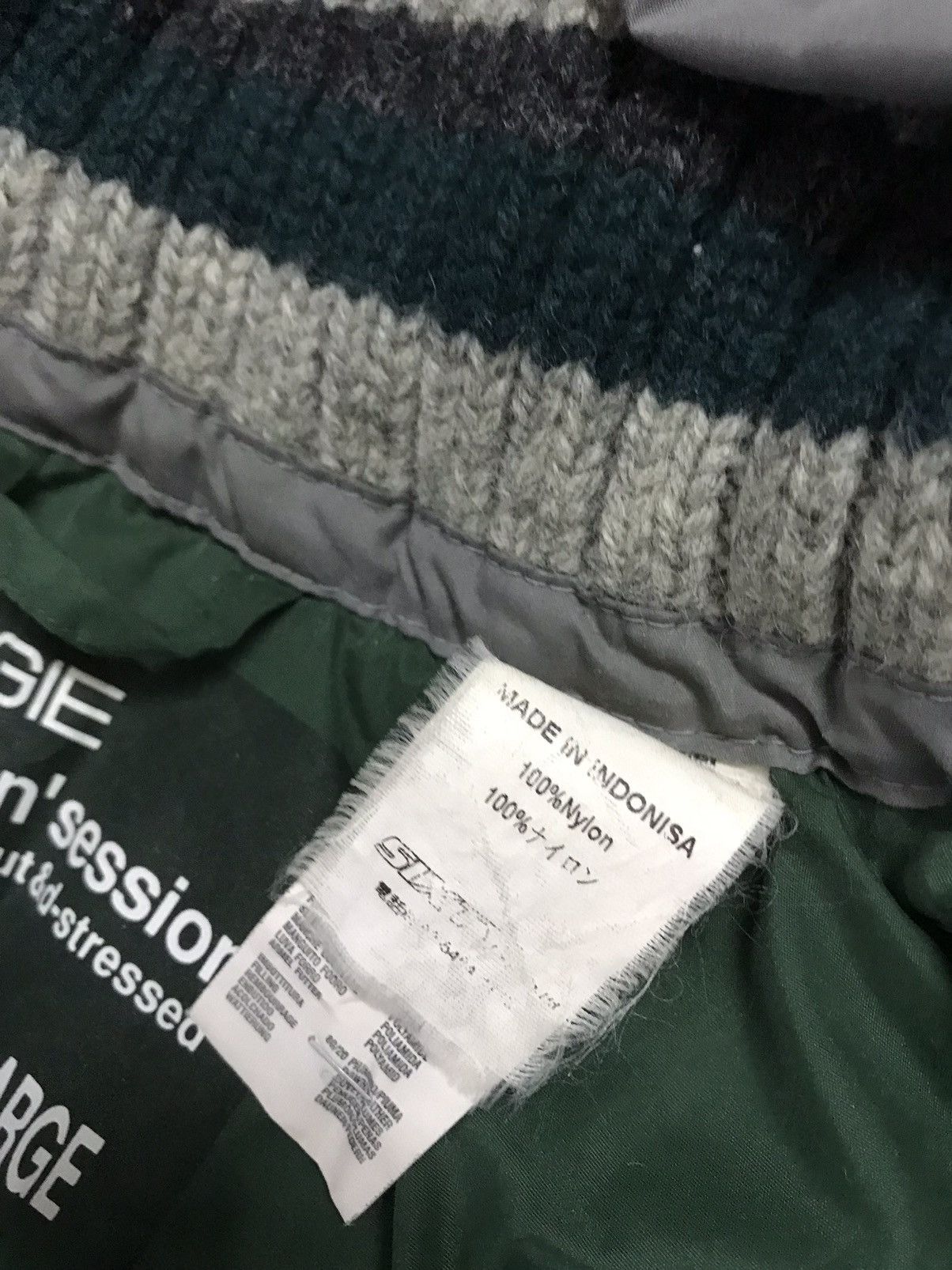 Energie × Vintage Vintage Energie Hoodie Down Cropped Jacket Size L / US 10 / IT 46 - 11 Thumbnail