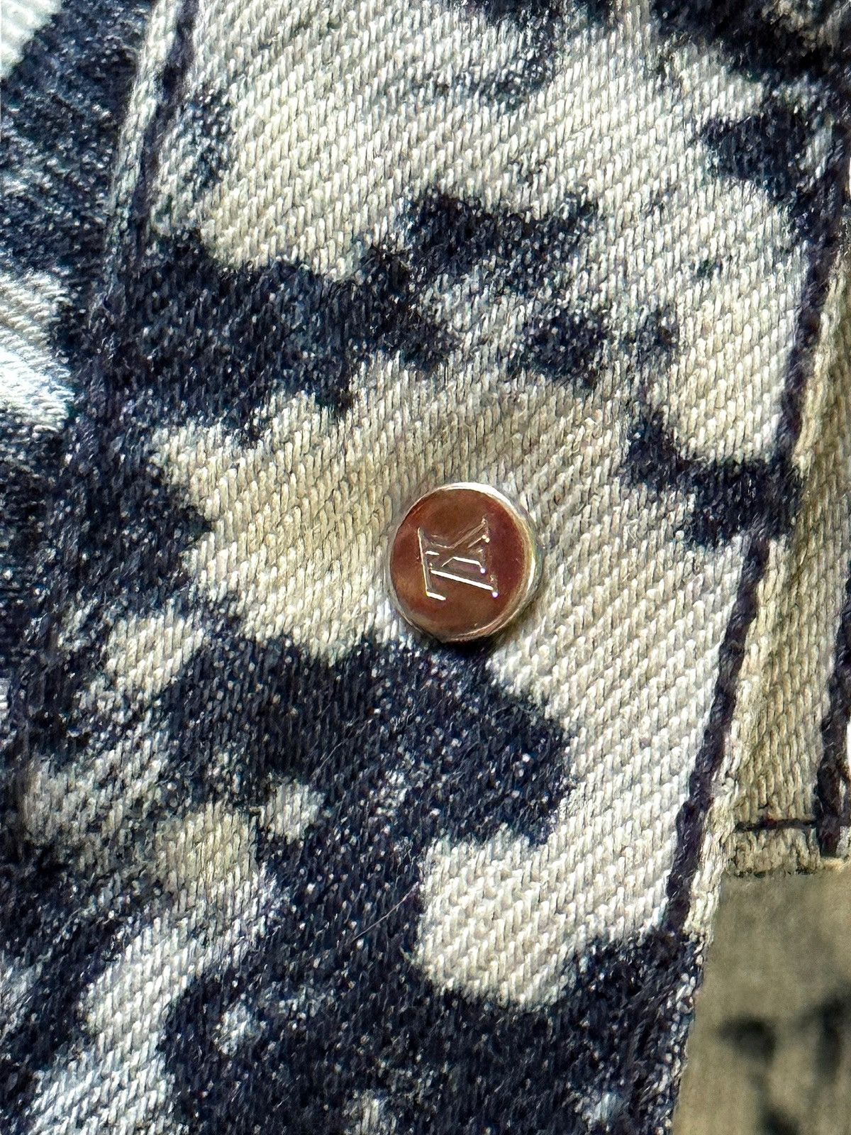 Louis Vuitton 2019 Plain Rainbow Runway Dorothy Poppy Bleach Flare Denim Size US 30 / EU 46 - 8 Thumbnail