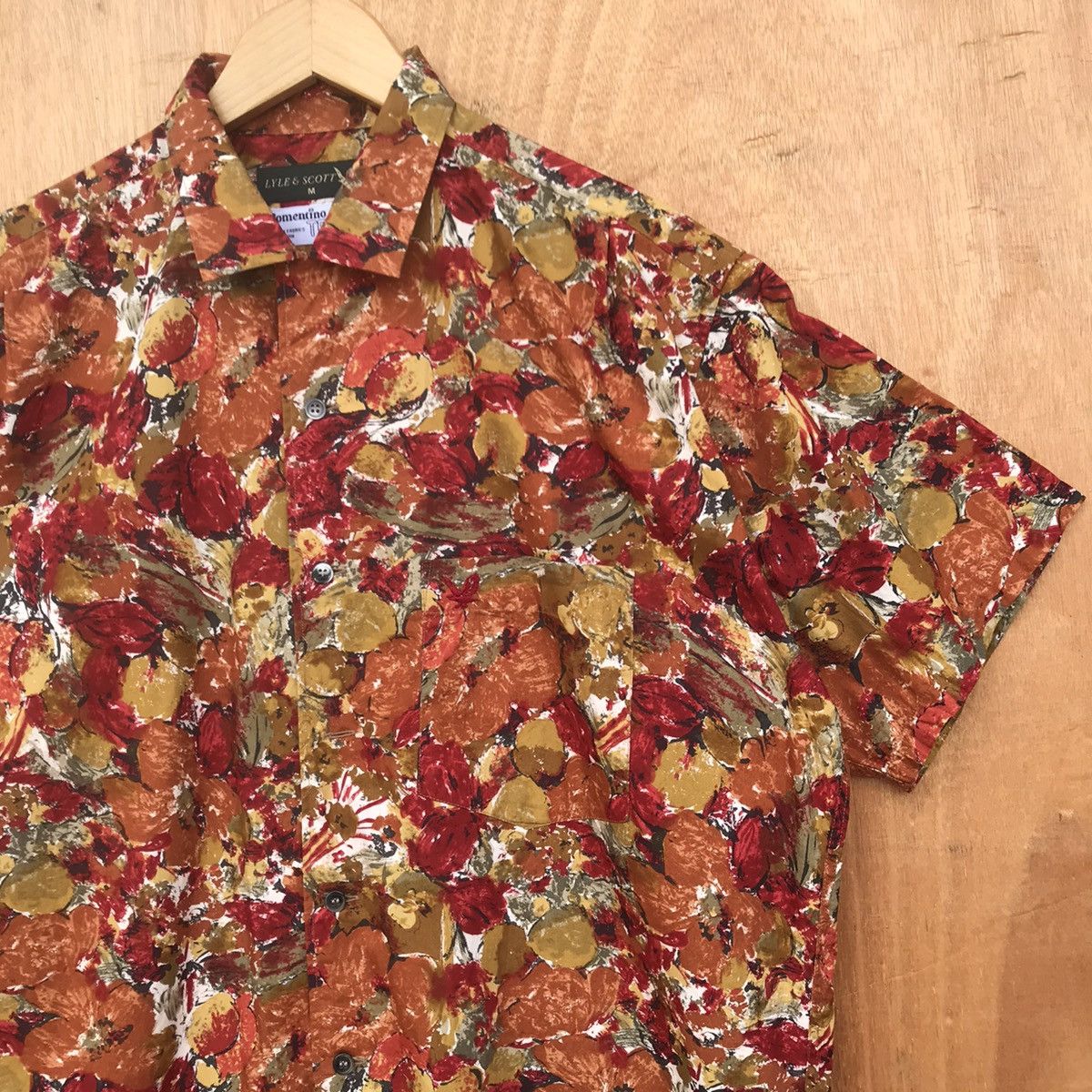 Lyle & Scott Lyle&Scott Art Abstract Painted design Floral Hawaii Size US M / EU 48-50 / 2 - 4 Thumbnail