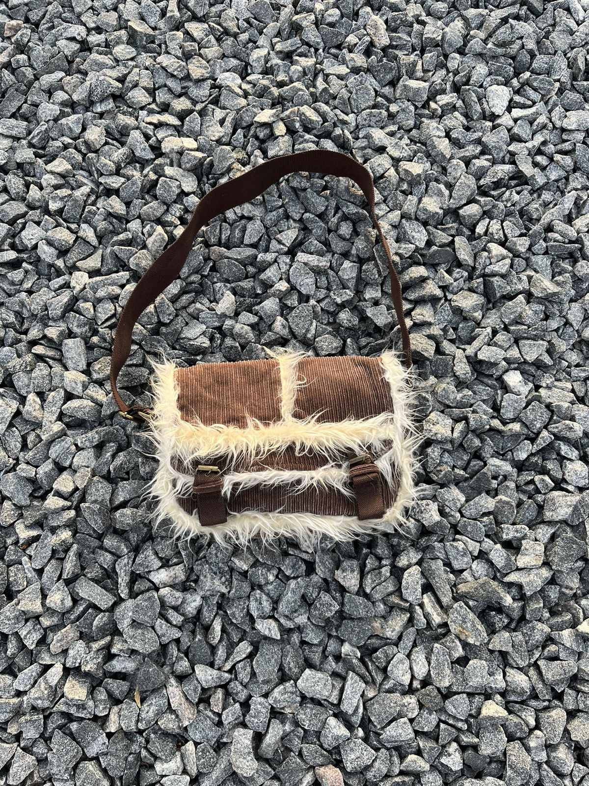 Japanese Brand very rare corduroy bag with wool elements Size ONE SIZE - 1 Thumbnail