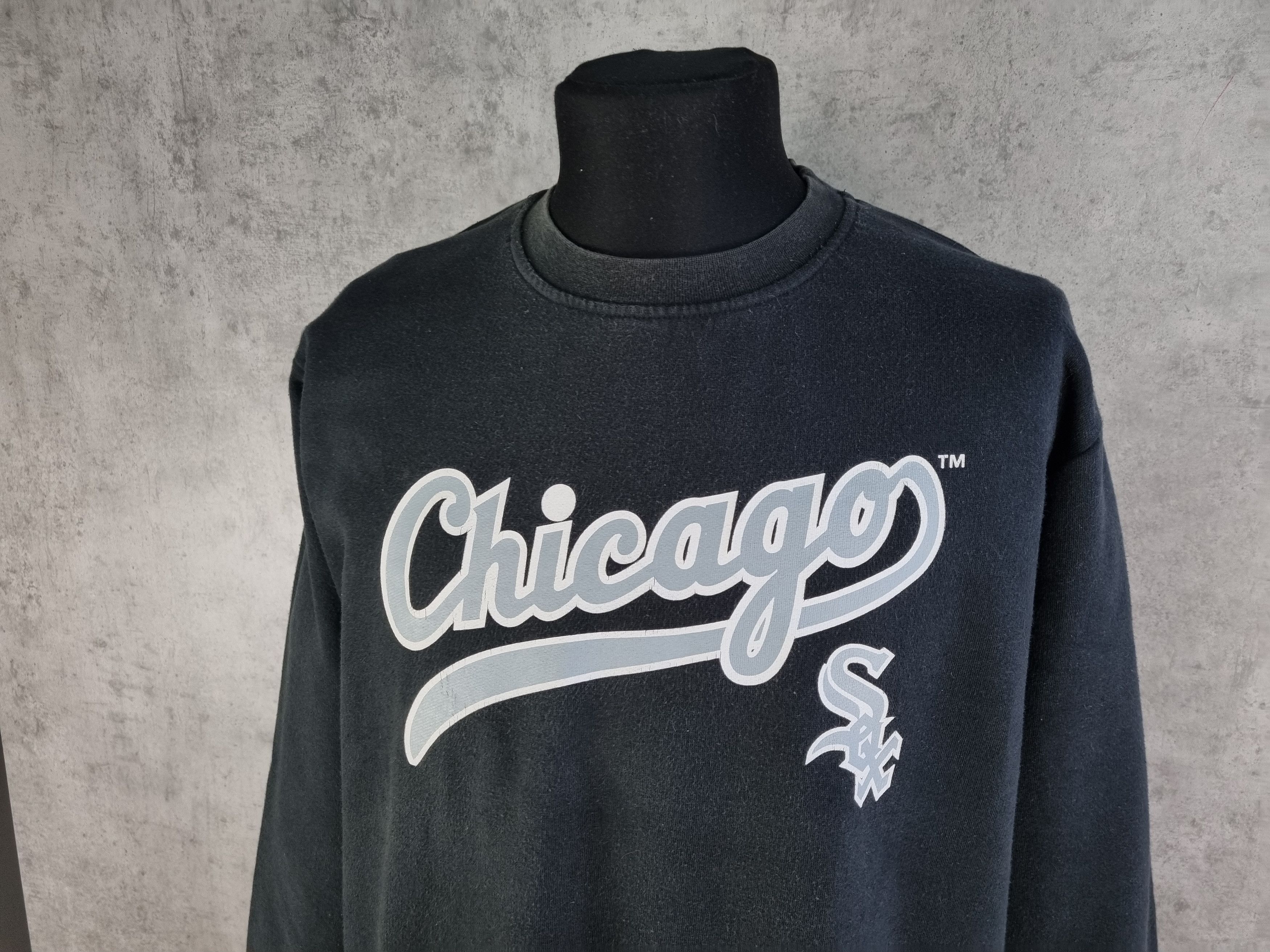 MLB × Vintage 90s Vintage Faded Chicago Sox Big logo Sweatshirts Size US XL / EU 56 / 4 - 2 Thumbnail