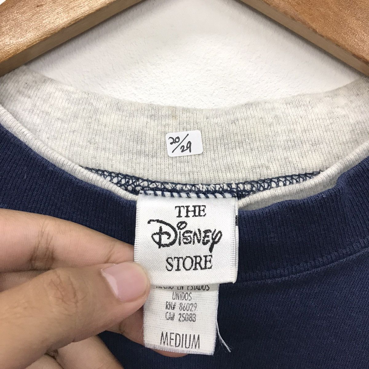 Cartoon Network × Disney × Vintage Rare!! Vintage 101 Dalmatians Puppies Graphic Tee Size US M / EU 48-50 / 2 - 10 Thumbnail
