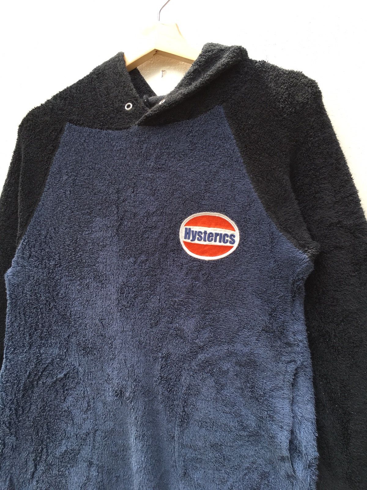 Hysteric Glamour Vtg Rare Hysteric Glamour Hoodie with furry like material Size US S / EU 44-46 / 1 - 6 Thumbnail
