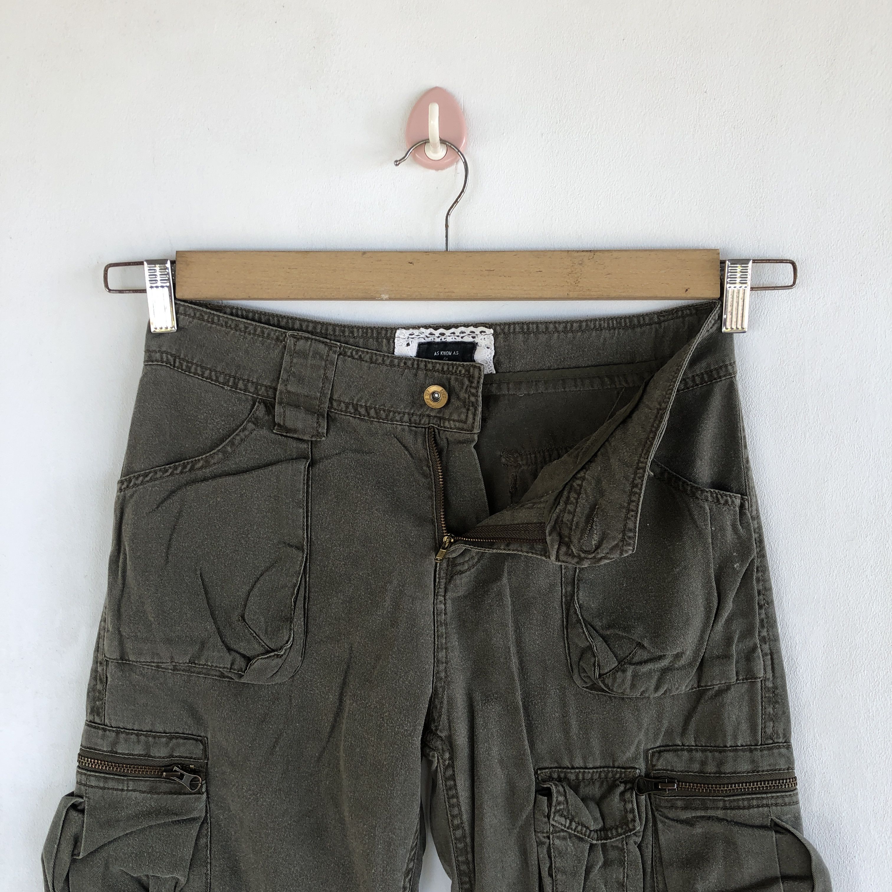 Japanese Brand × Vintage Japanese Cargo Pants Crazy Multi Pocket Fatigue Trousers Size 28" / US 6 / IT 42 - 8 Thumbnail