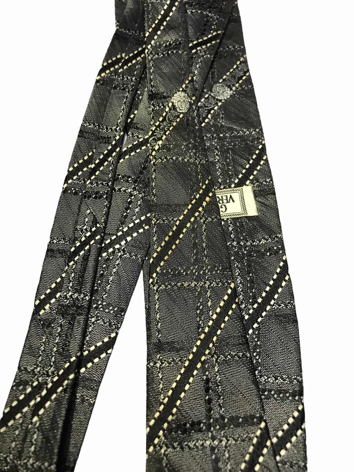 Vintage Vintage Gianni Versace Medusa Head Silk Necktie Size ONE SIZE - 4 Thumbnail