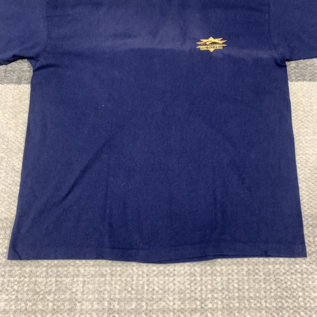Quiksilver VINTAGE 90s QUIKSILVER USA SINGLESTITCH STREETWEAR SURF TEE Size US L / EU 52-54 / 3 - 4 Thumbnail