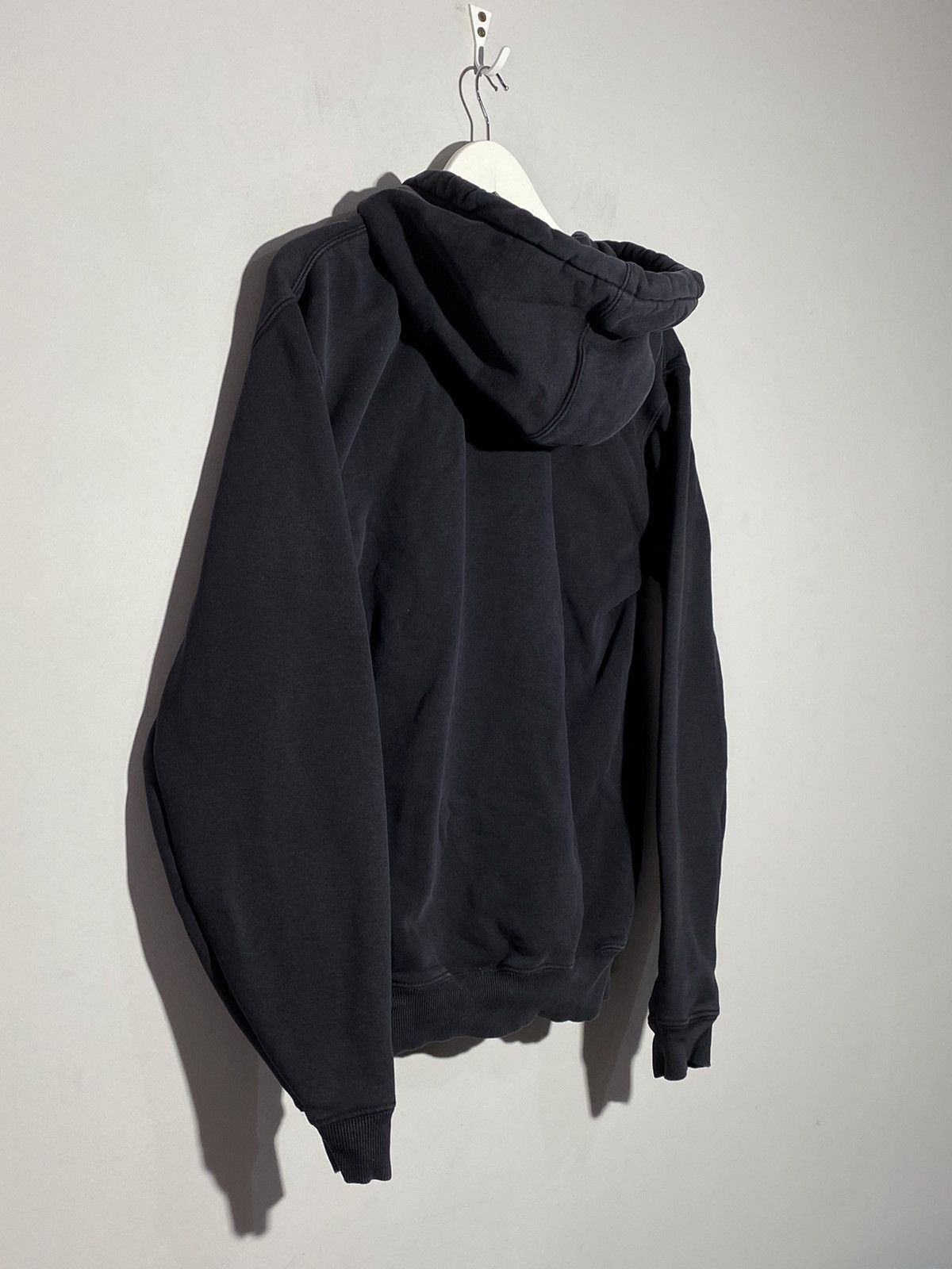 Carhartt Vintage 00s Carhartt Faded Black Rare Zip Hoodie y2k drip Size US S / EU 44-46 / 1 - 6 Thumbnail