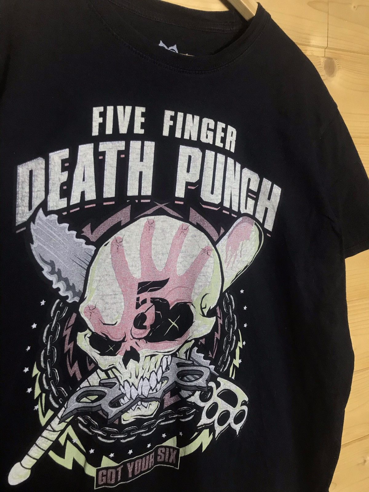 Band Tees Five Fingers Death Punch band t-shirt Size US XL / EU 56 / 4 - 2 Thumbnail