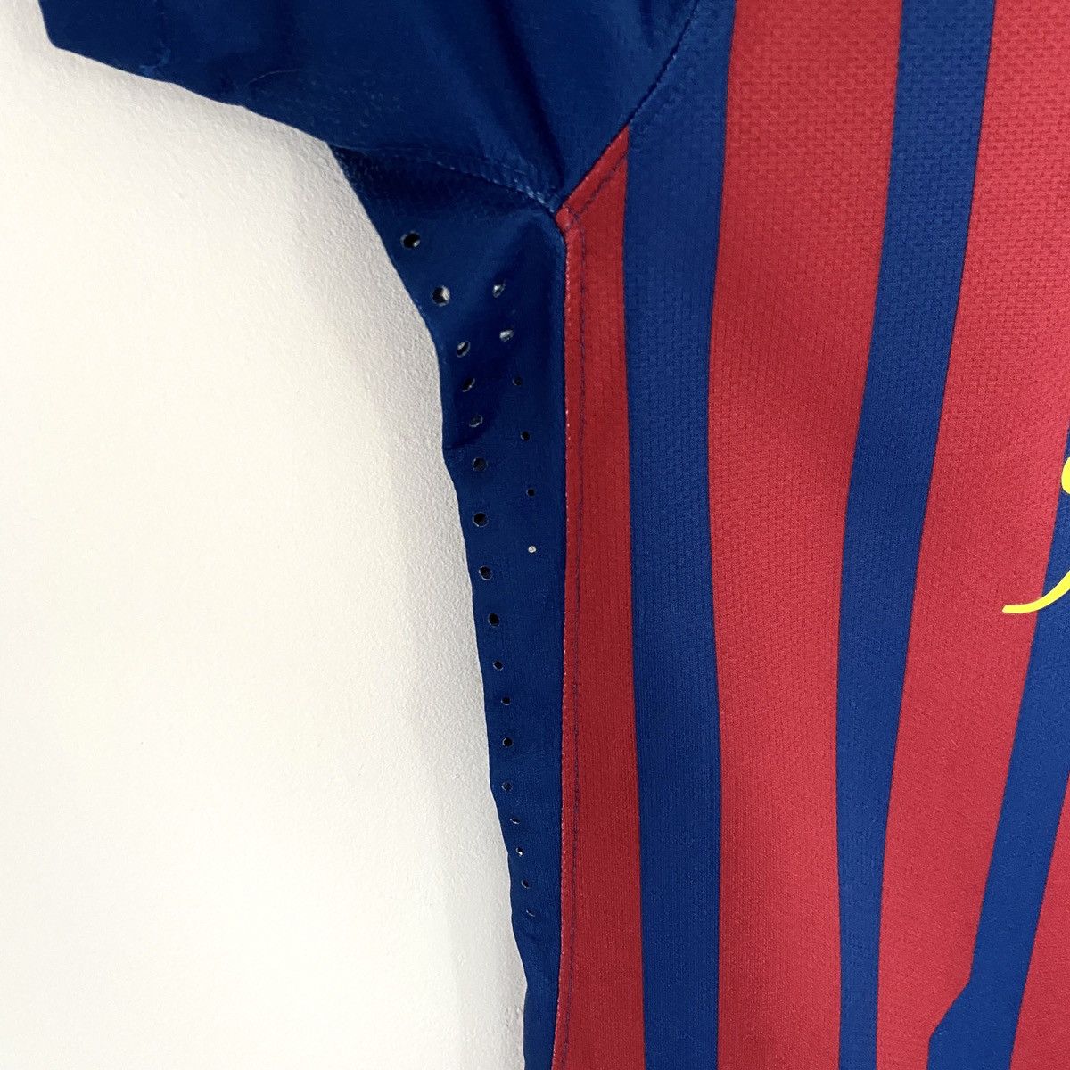 Nike 2011 2012 PLAYER ISSUE Barcelona Fabregas Nike Soccer Jersey Size US M / EU 48-50 / 2 - 6 Thumbnail