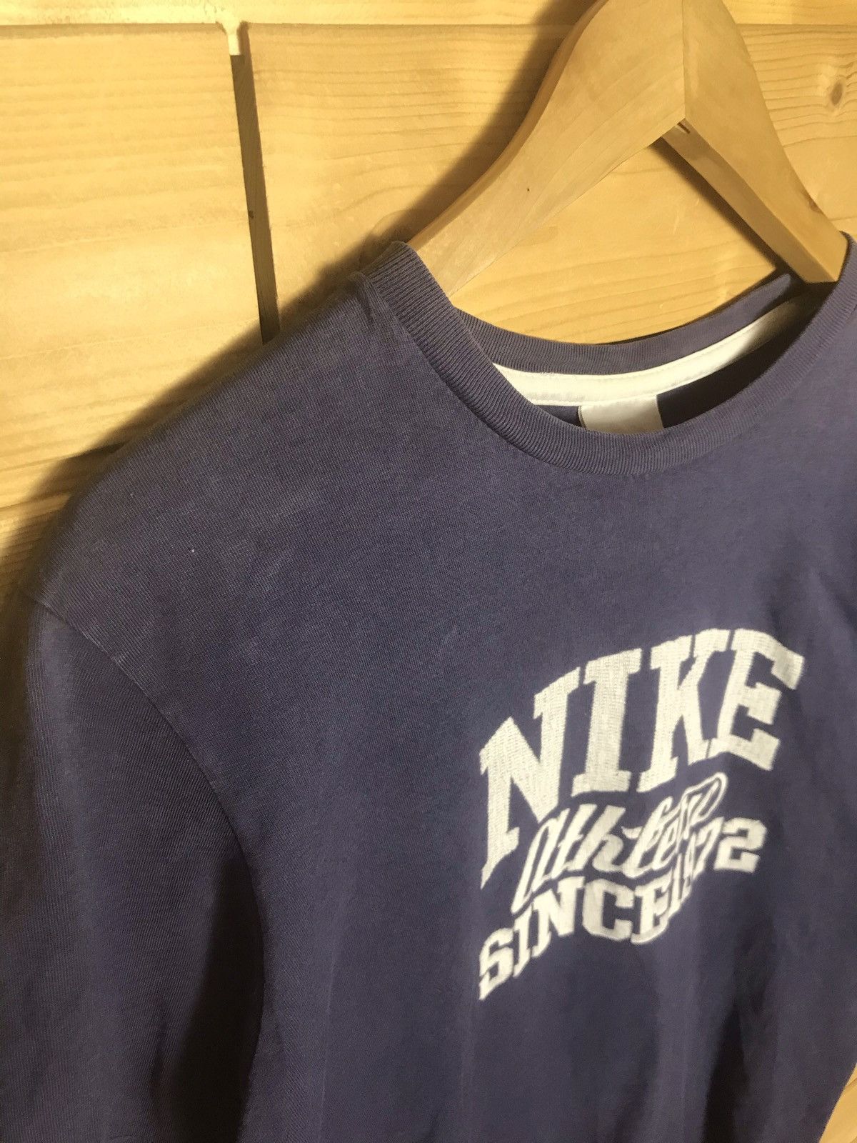 Vintage Vintage Nike big logo t-shirt Size US L / EU 52-54 / 3 - 6 Thumbnail