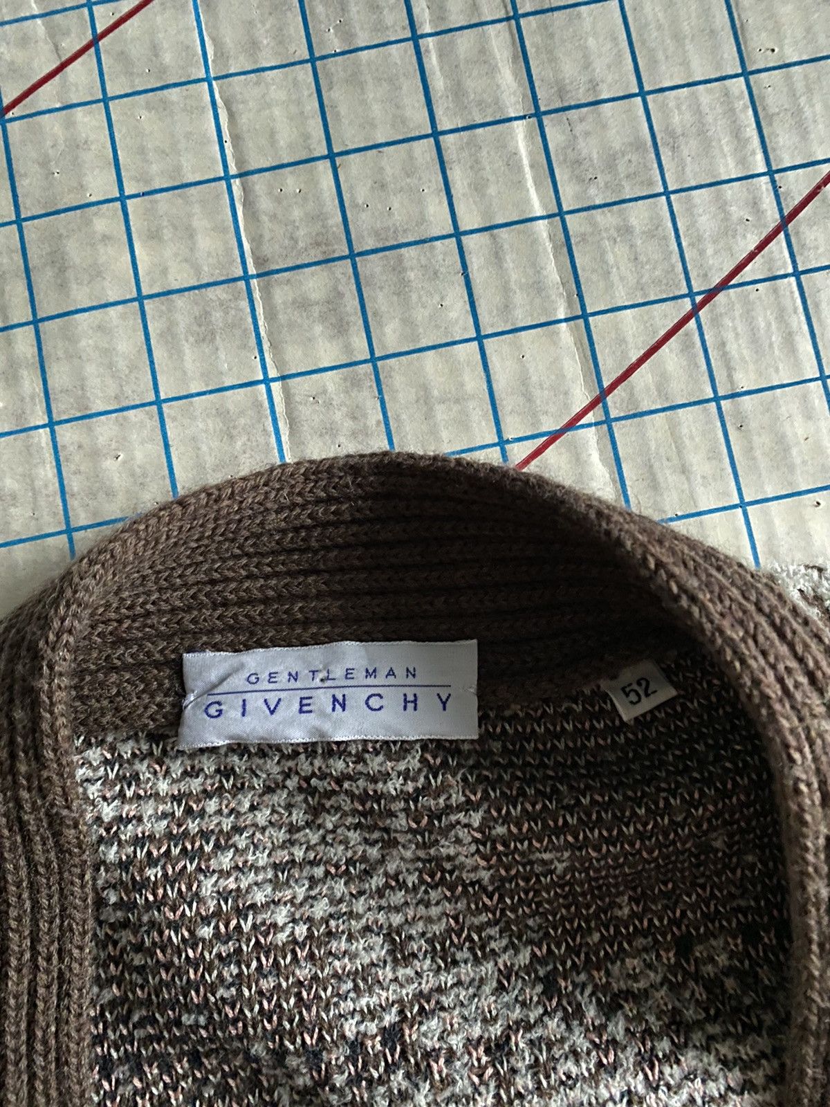 Givenchy × Vintage Vintage Givenchy Gentlemen Knit Cardigan Sweater Brown Size US L / EU 52-54 / 3 - 7 Thumbnail