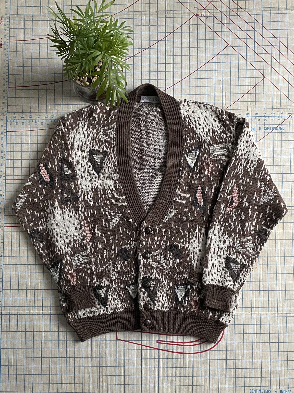 Givenchy × Vintage Vintage Givenchy Gentlemen Knit Cardigan Sweater Brown Size US L / EU 52-54 / 3 - 3 Thumbnail