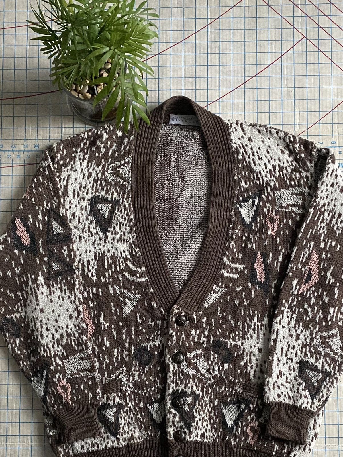 Givenchy × Vintage Vintage Givenchy Gentlemen Knit Cardigan Sweater Brown Size US L / EU 52-54 / 3 - 2 Thumbnail