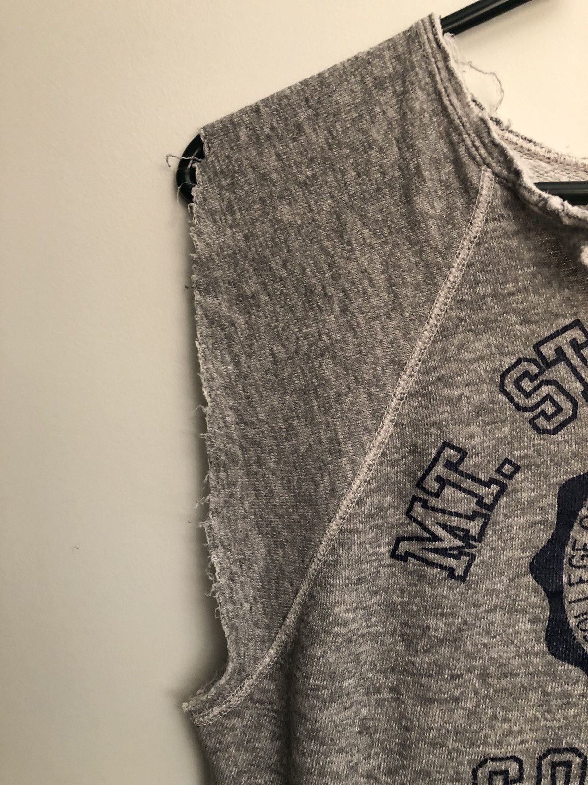 Vintage Thrashed 70s 80s Distressed College School Crewneck Size US S / EU 44-46 / 1 - 6 Thumbnail