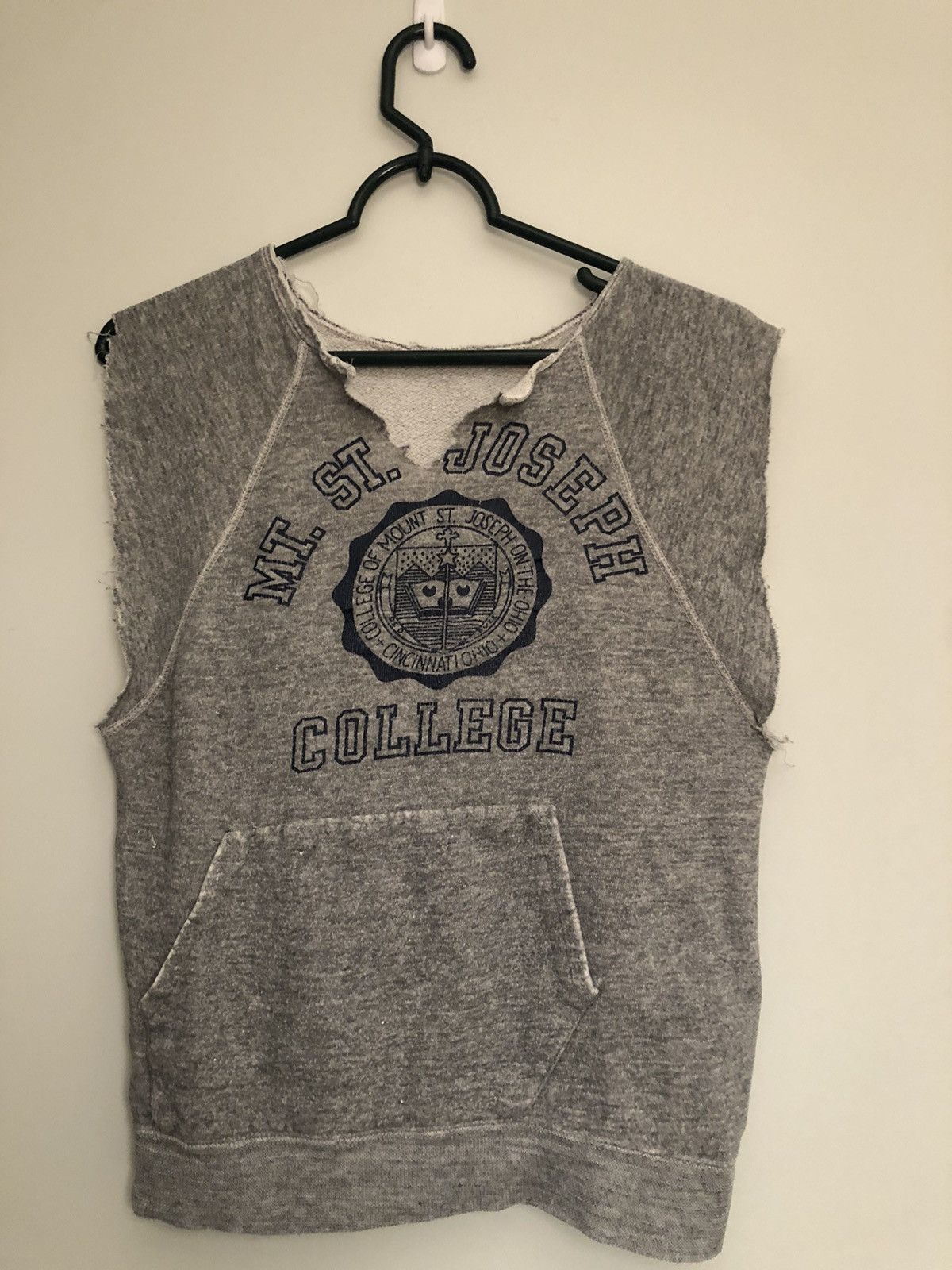 Vintage Thrashed 70s 80s Distressed College School Crewneck Size US S / EU 44-46 / 1 - 1 Thumbnail