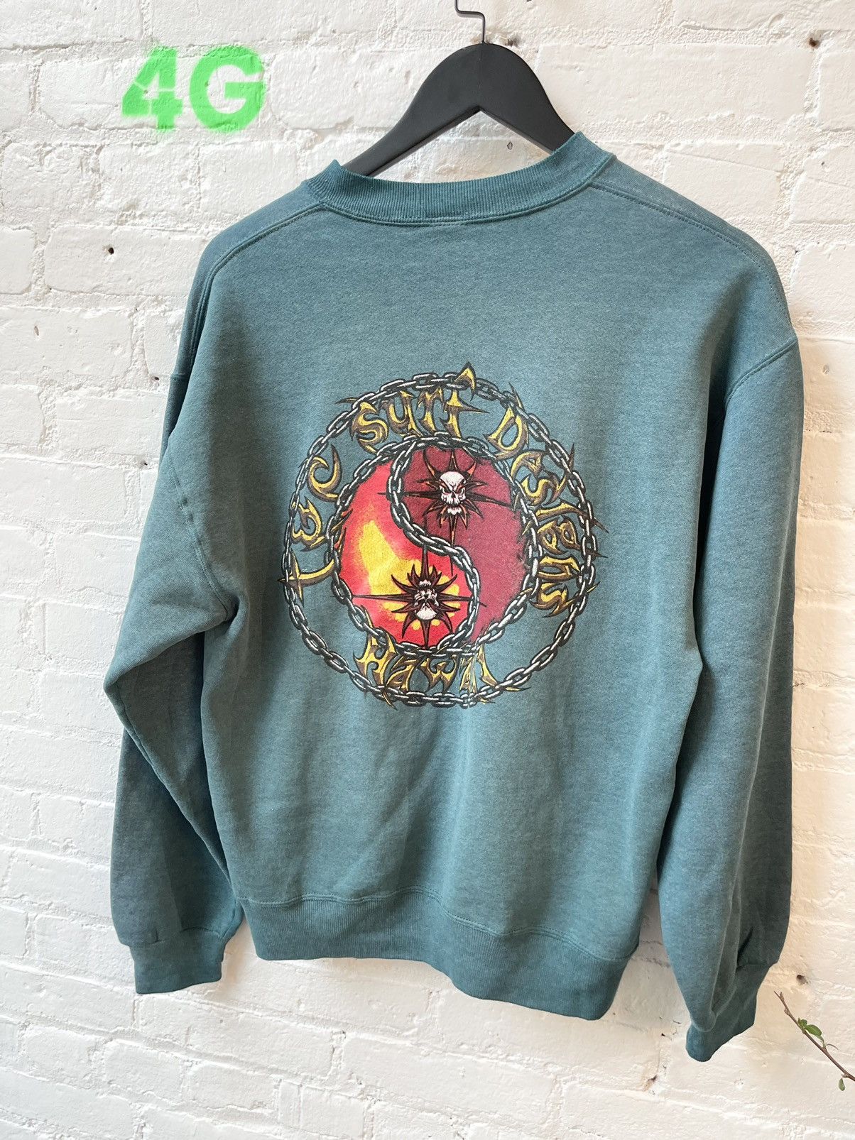 Vintage Vintage THRASHED Surf Chain Skull Skate Sweater Size US L / EU 52-54 / 3 - 1 Thumbnail