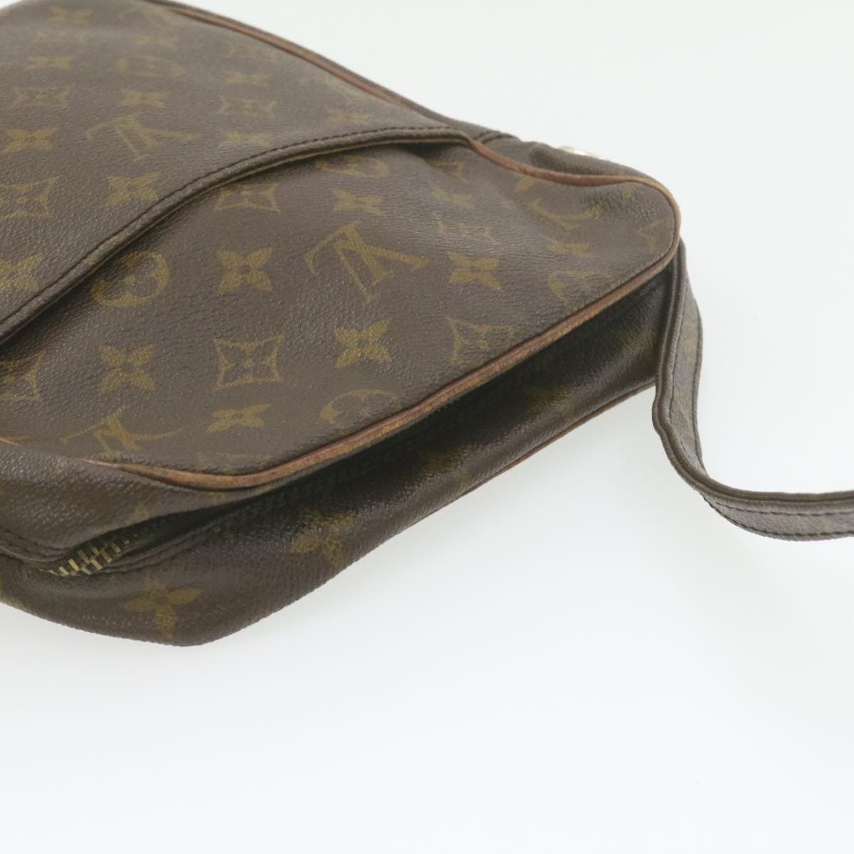 Louis Vuitton Danube Crossbody Bag Size ONE SIZE - 6 Thumbnail