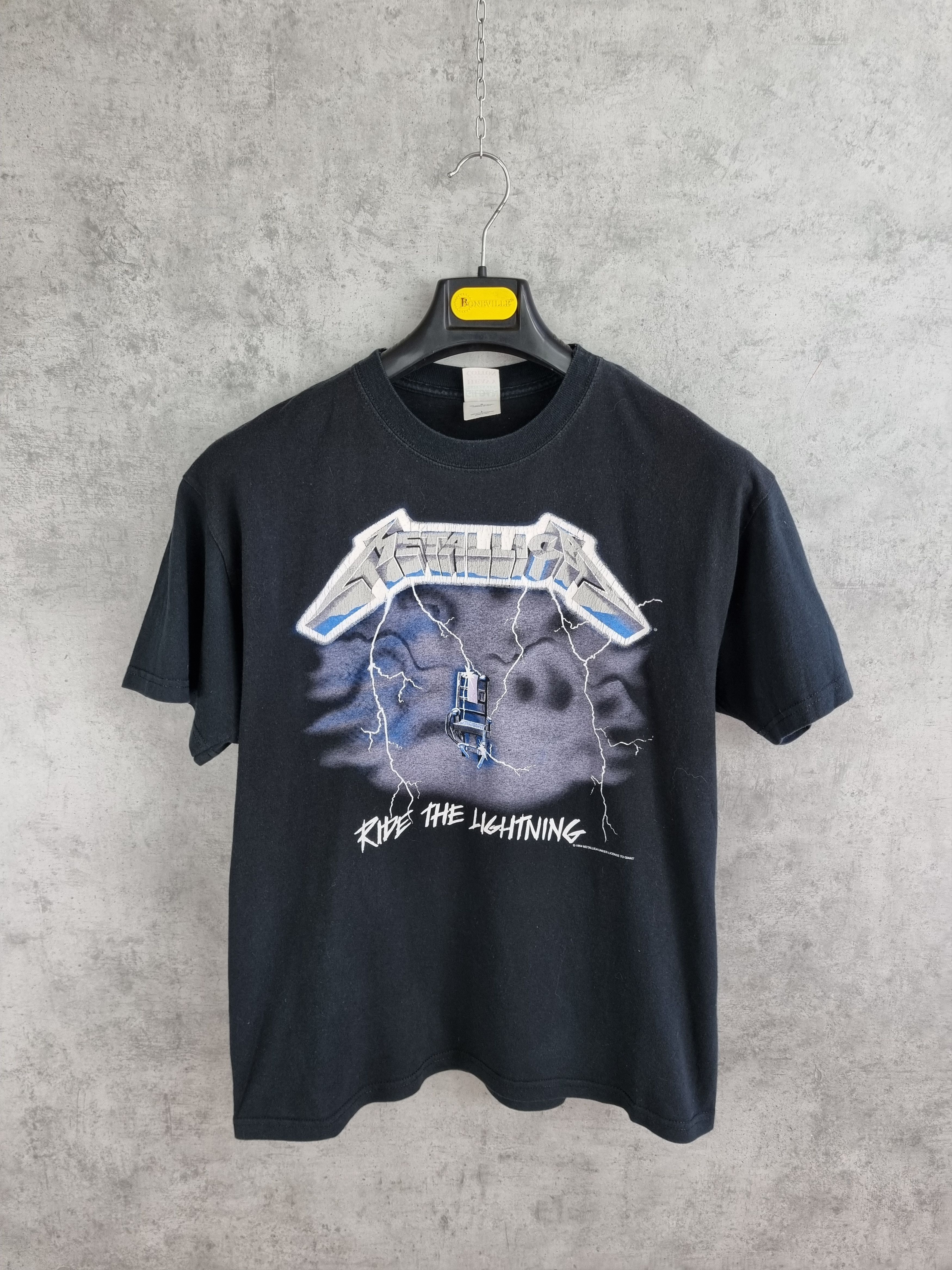 Band Tees × Metallica × Vintage Vintage 94s Metallica Under License To Giant Band Tee Shirt Size US L / EU 52-54 / 3 - 3 Thumbnail