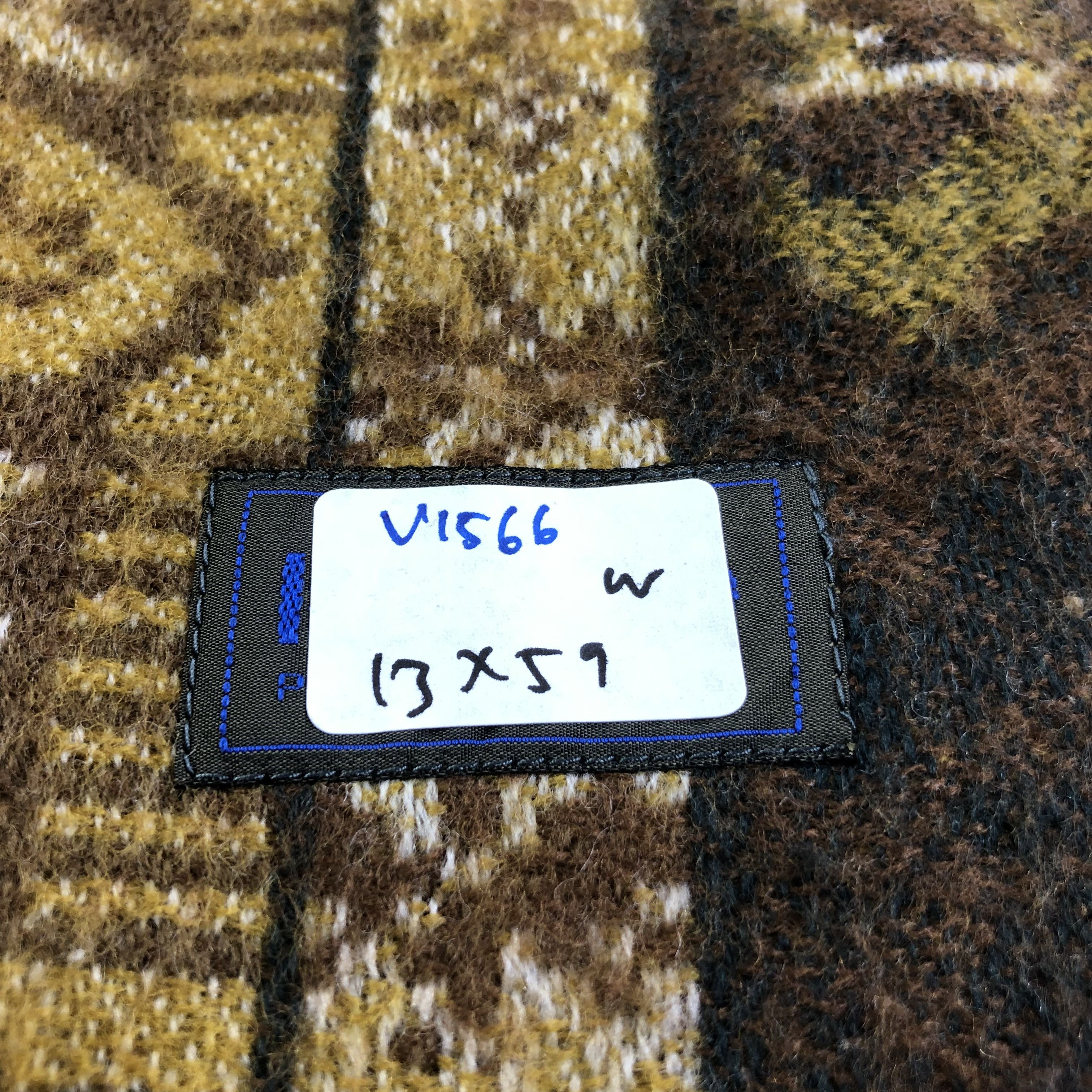 Kenzo Kenzo Native Design Wool Scarf Muffler V1566 Size ONE SIZE - 7 Thumbnail