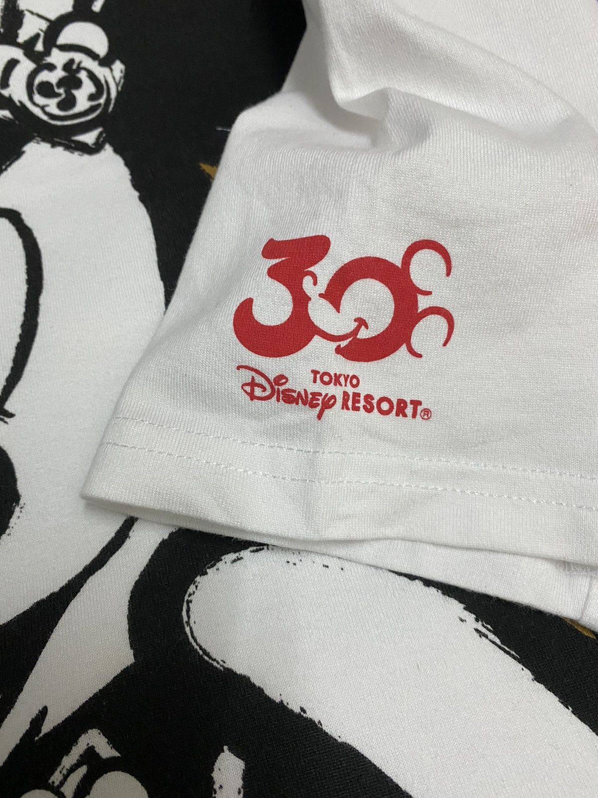 Disney SUPER RARE 30 ANNIVERSARY TOKYO DISNEY x MINNIE BIG PRINTED Size US M / EU 48-50 / 2 - 3 Thumbnail