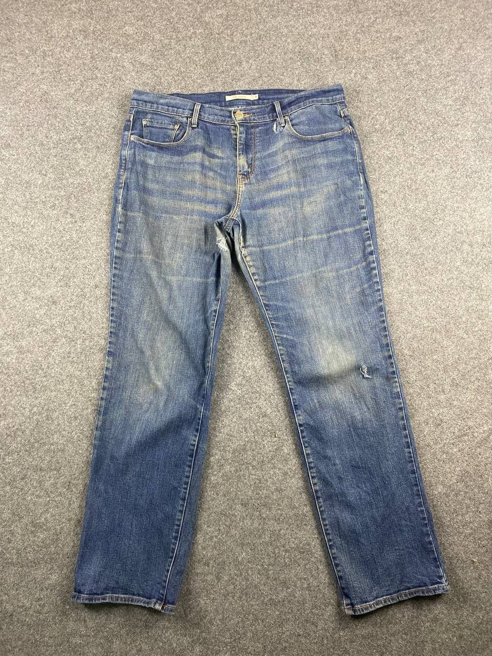 Levi's levis 505 straight leg distressed denim Size US 35 - 7 Thumbnail