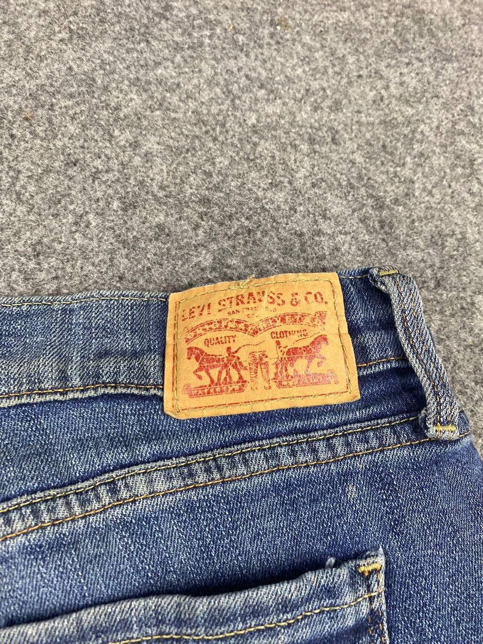 Levi's levis 505 straight leg distressed denim Size US 35 - 6 Thumbnail