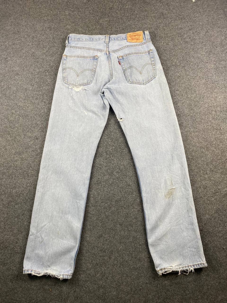 image of Vintage Levis 505 Regular Fit Lightwash Distressed Denim in Light Blue, Men's (Size 34)