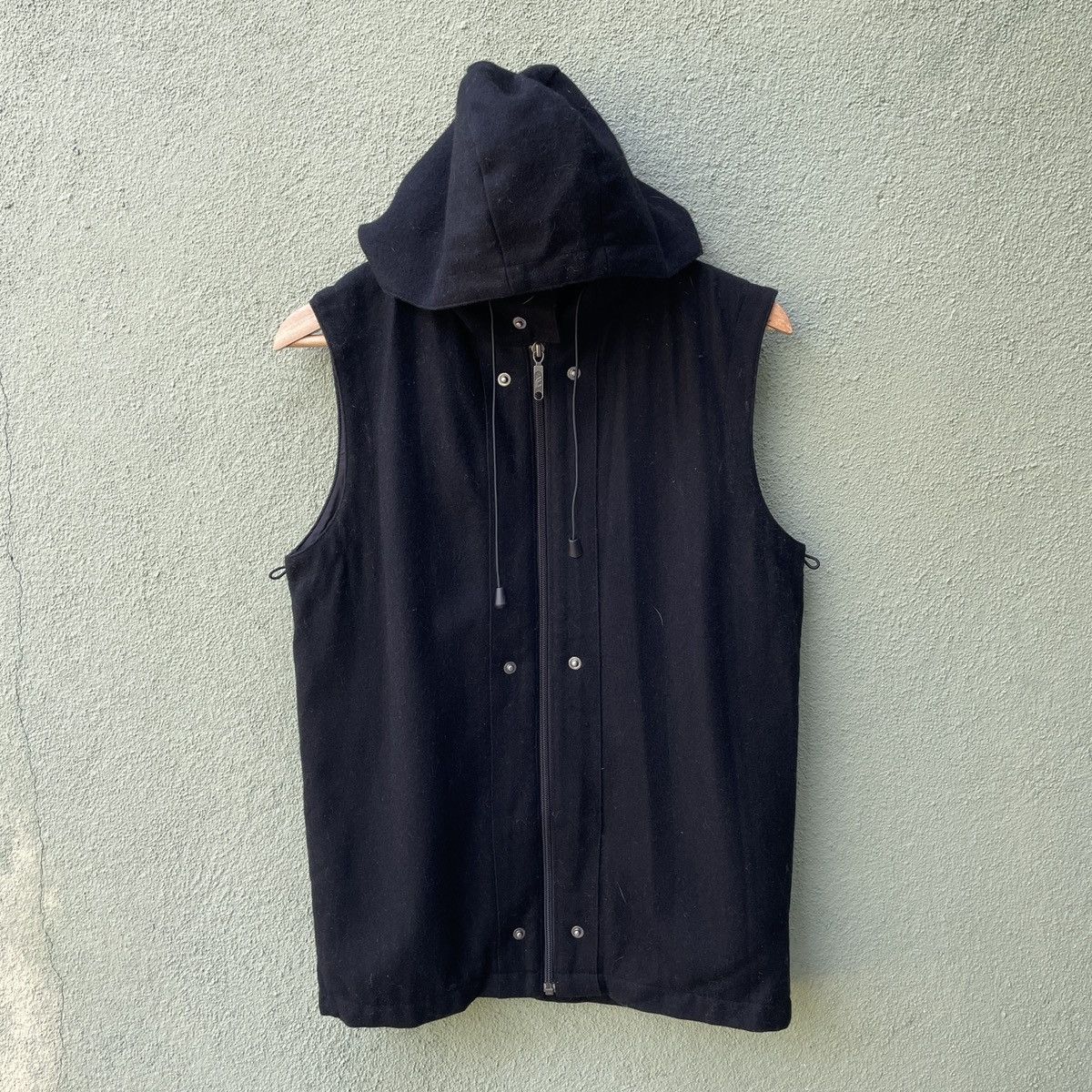 French Connection Vintage FRENCH CONNECTION Zipper Ups Hooded Vest Size US S / EU 44-46 / 1 - 1 Thumbnail