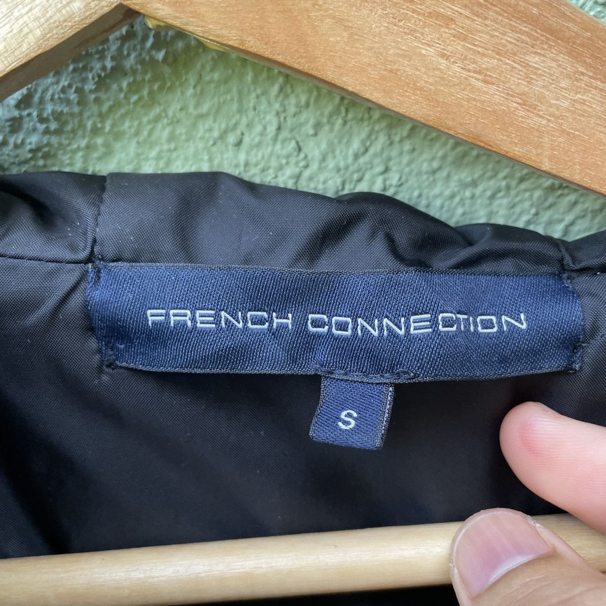 French Connection Vintage FRENCH CONNECTION Zipper Ups Hooded Vest Size US S / EU 44-46 / 1 - 6 Thumbnail