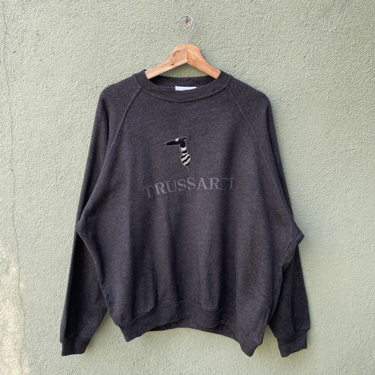 Japanese Brand Vtg TRUSSARDI Embroidery Logo Pullover Sweatshirt Jumper Size US XXL / EU 58 / 5 - 1 Thumbnail
