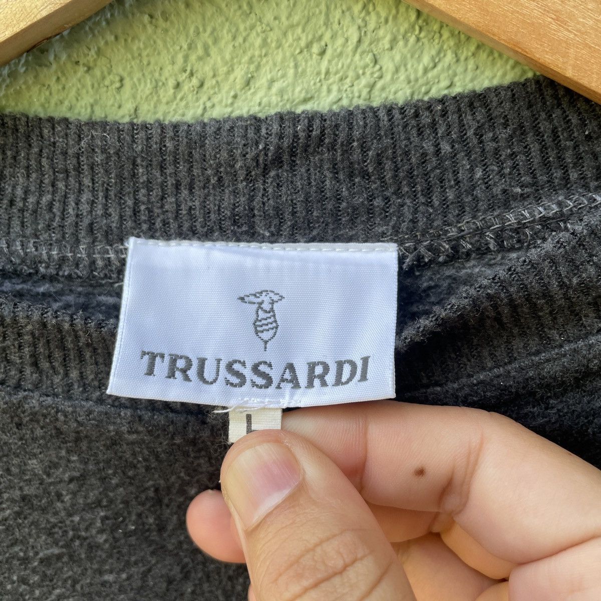 Japanese Brand Vtg TRUSSARDI Embroidery Logo Pullover Sweatshirt Jumper Size US XXL / EU 58 / 5 - 6 Thumbnail