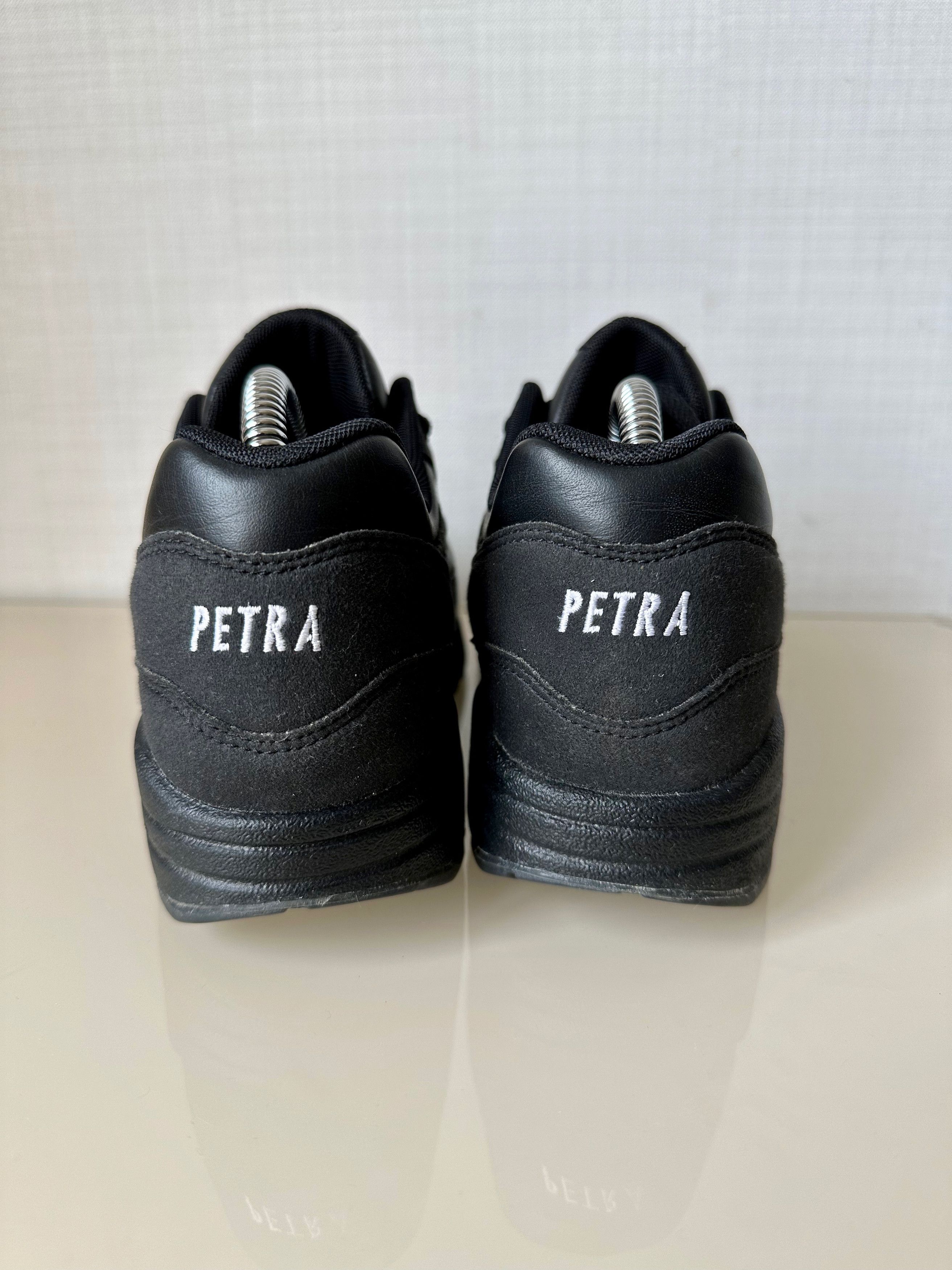 Nike AIr Max 1 ID Black leather sneakers 823375-994