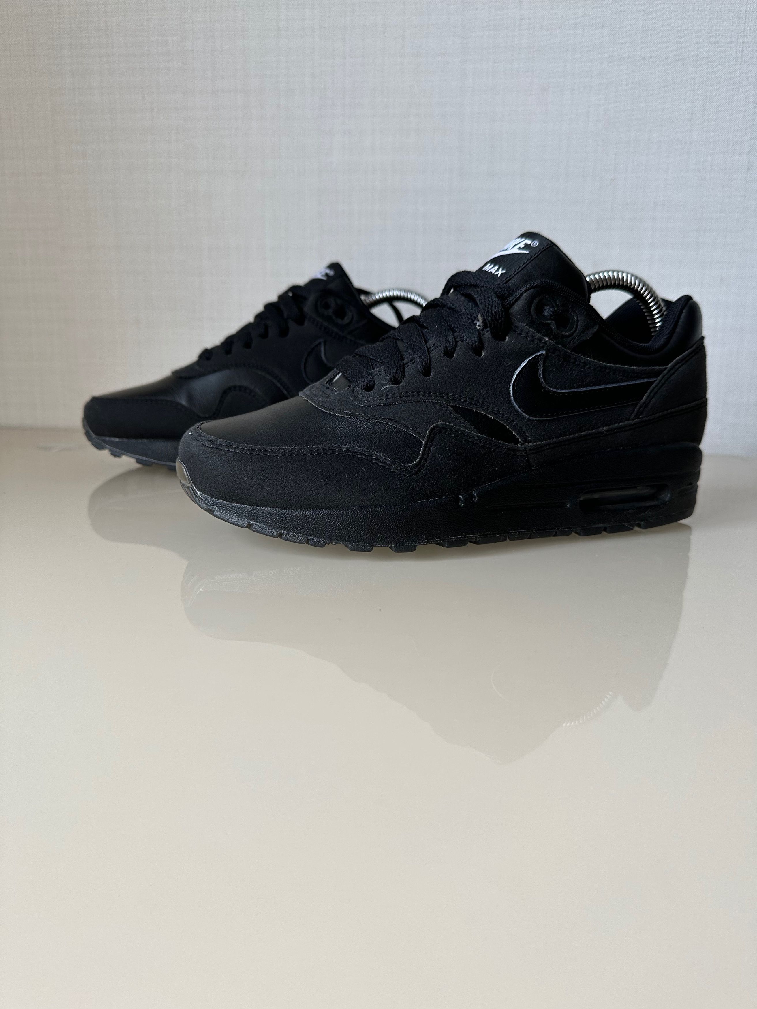 Nike AIr Max 1 ID Black leather sneakers 823375-994