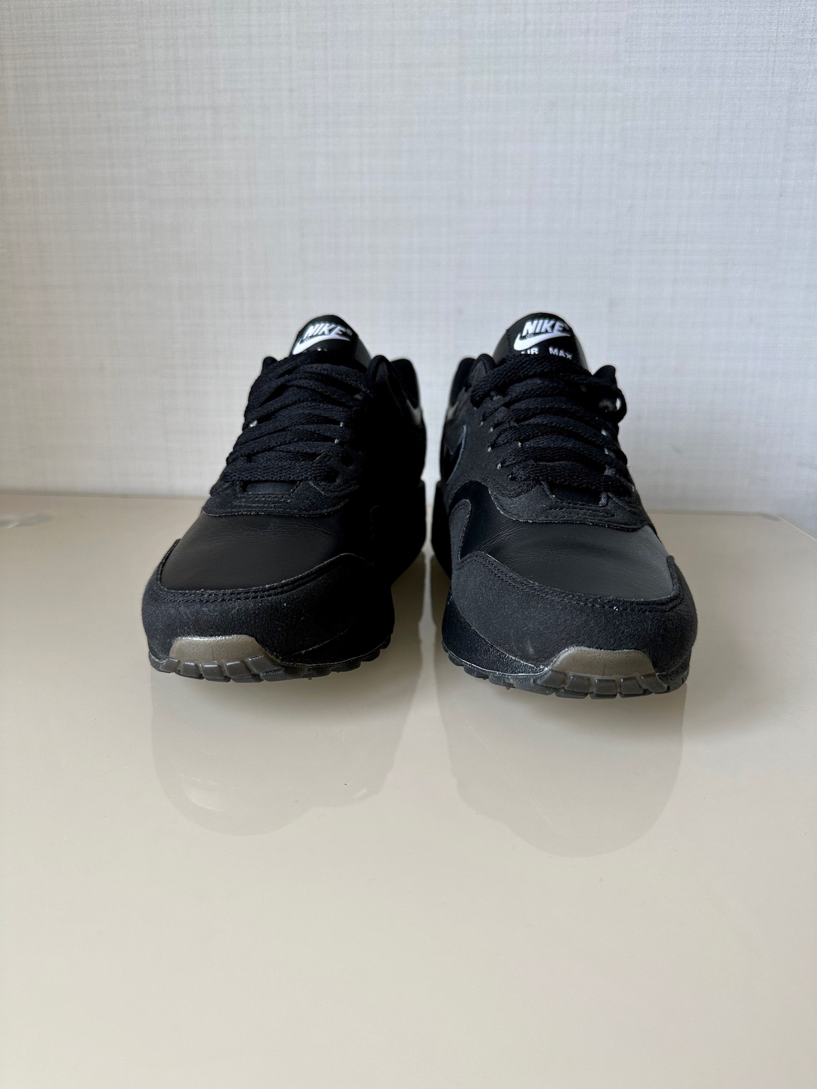 Nike AIr Max 1 ID Black leather sneakers 823375-994