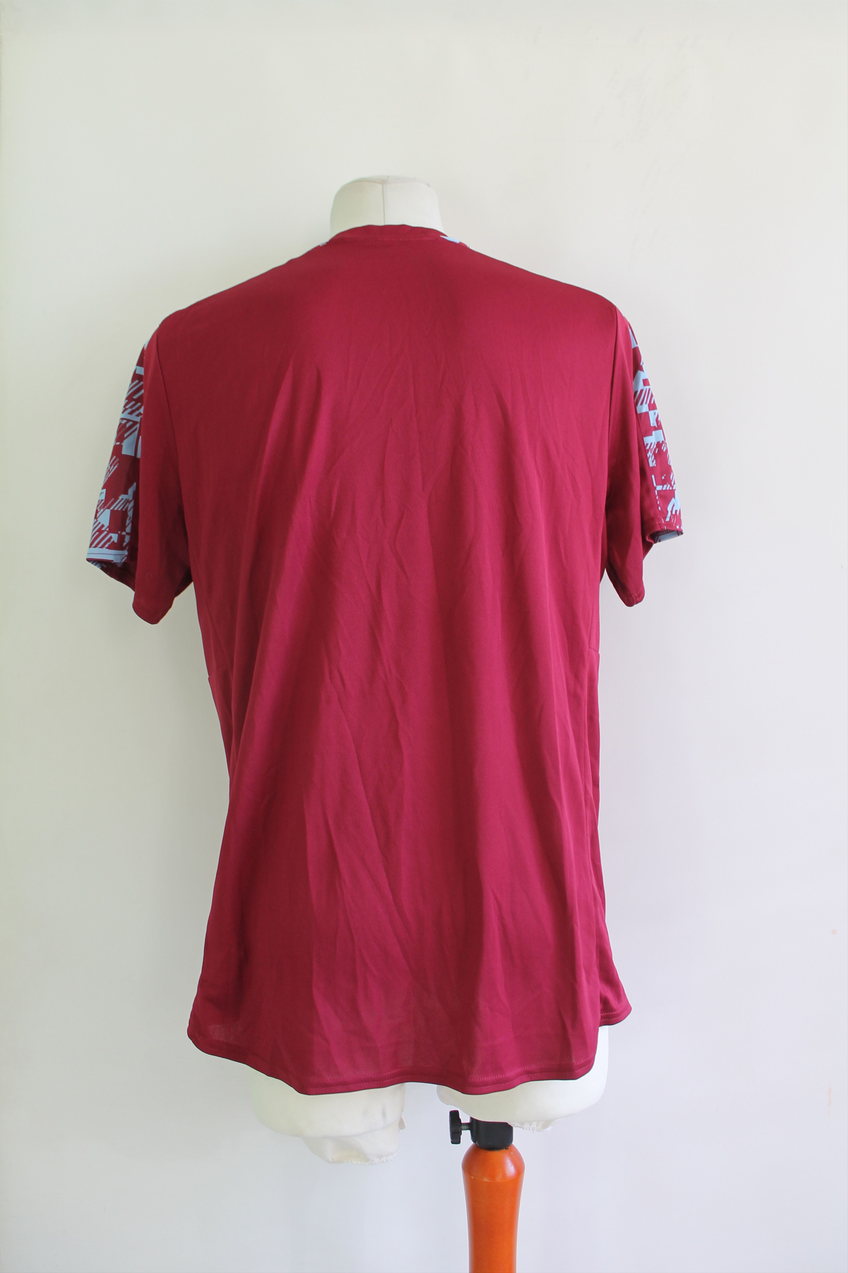 Umbro Burnley training Jersey Shirt Umbro Large Size US L / EU 52-54 / 3 - 6 Thumbnail