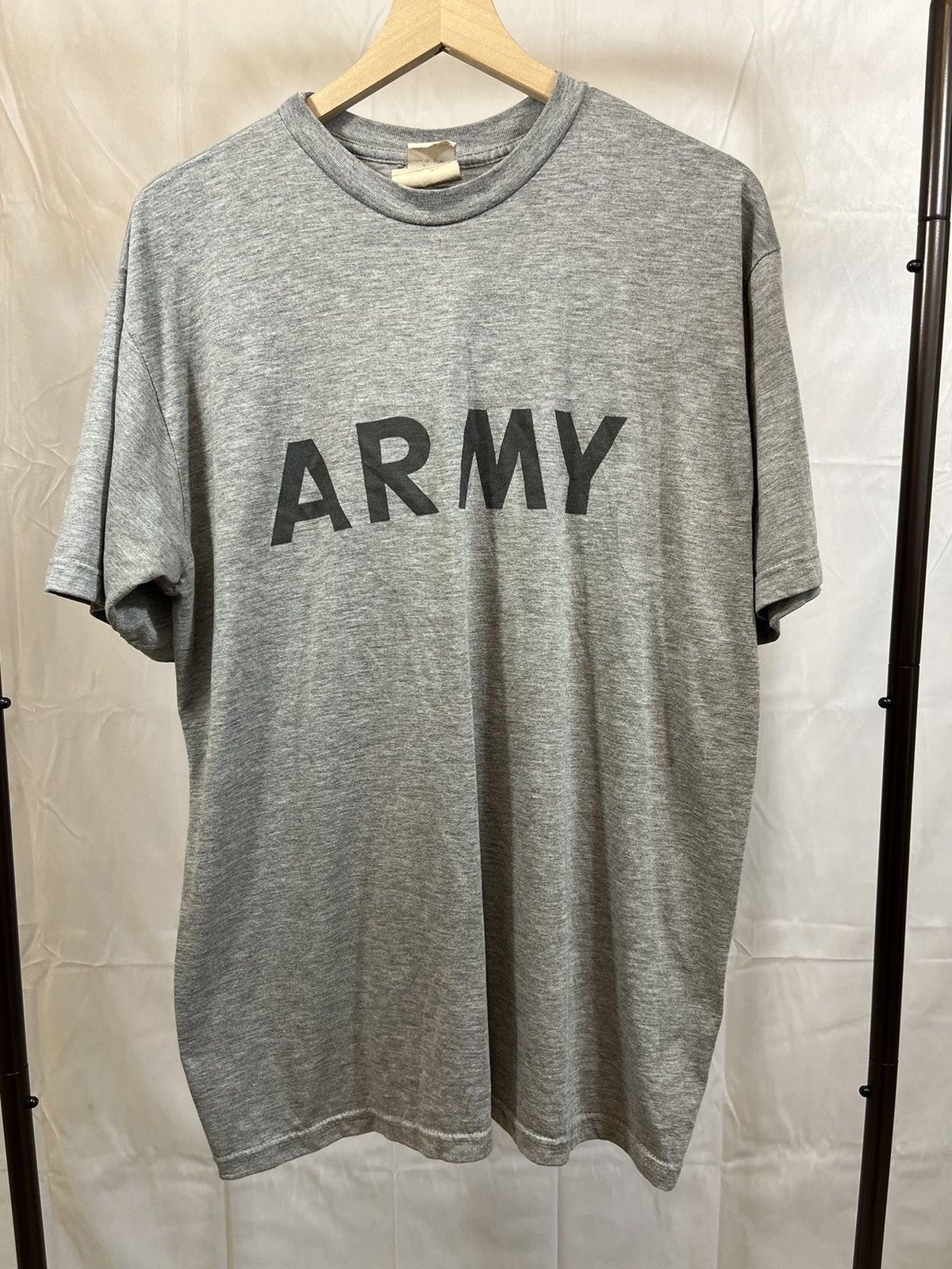 Vintage Vintage ARMY Thin Faded Basic Military Tee Size US L / EU 52-54 / 3 - 1 Thumbnail