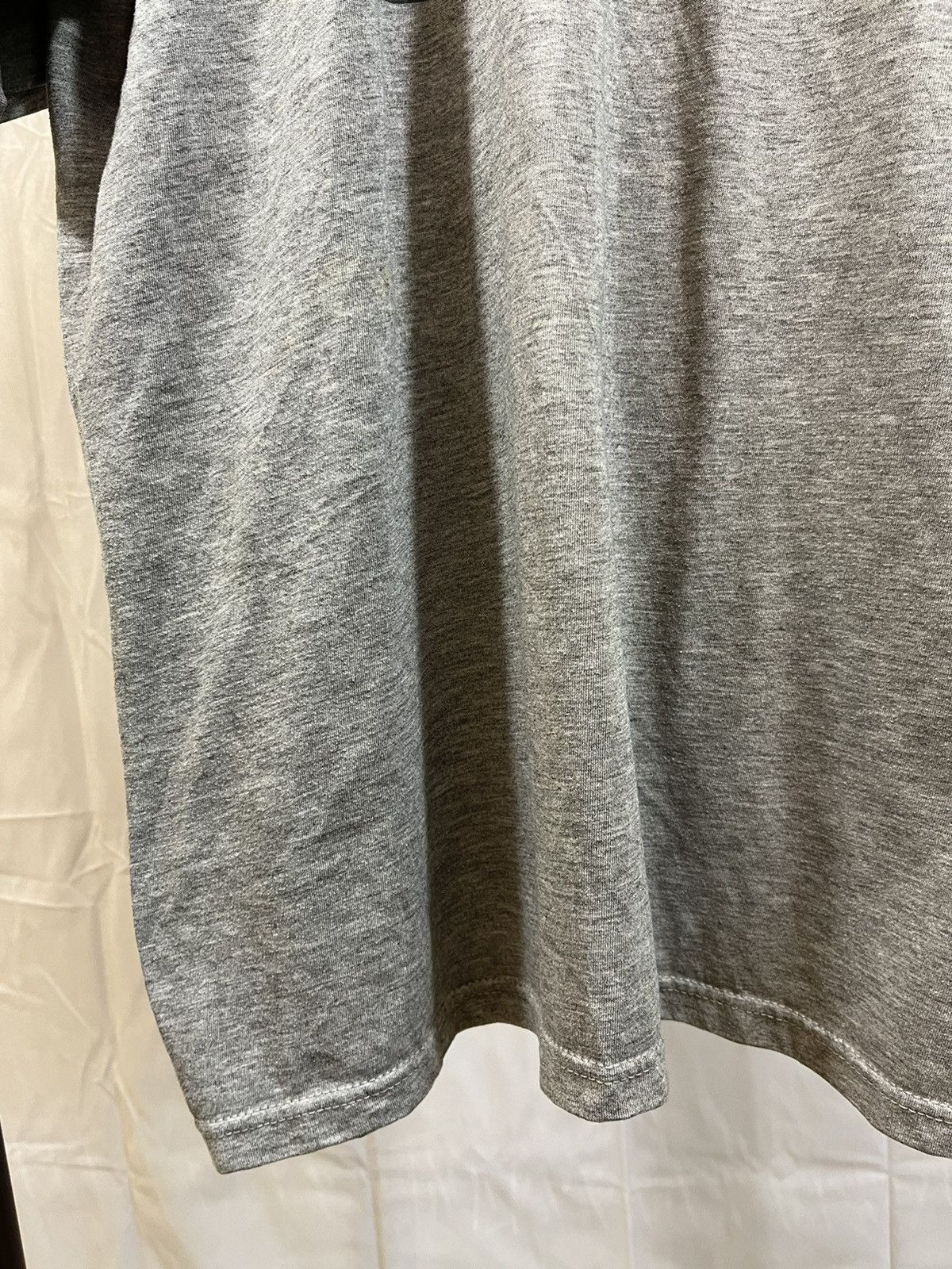 Vintage Vintage ARMY Thin Faded Basic Military Tee Size US L / EU 52-54 / 3 - 14 Thumbnail