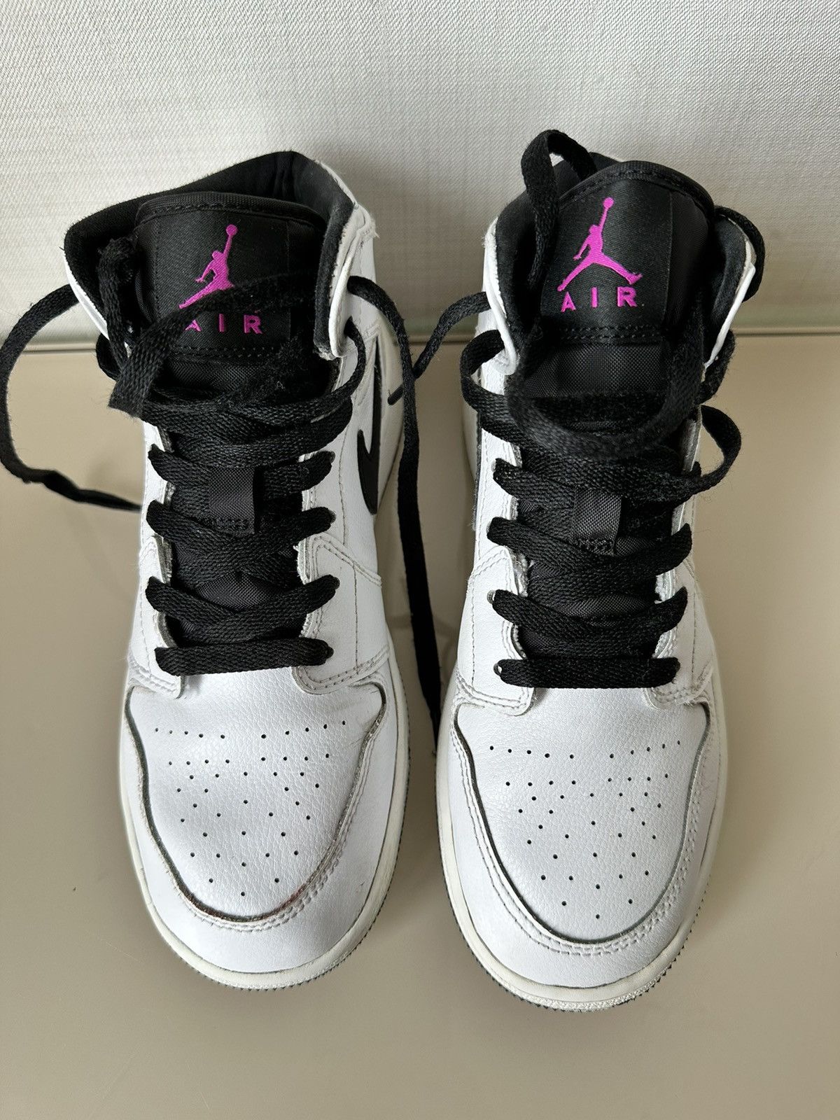 Jordan Brand × Nike Nike Air Jordan 1 Mid white black fuchsia Size US 8 / IT 38 - 8 Thumbnail