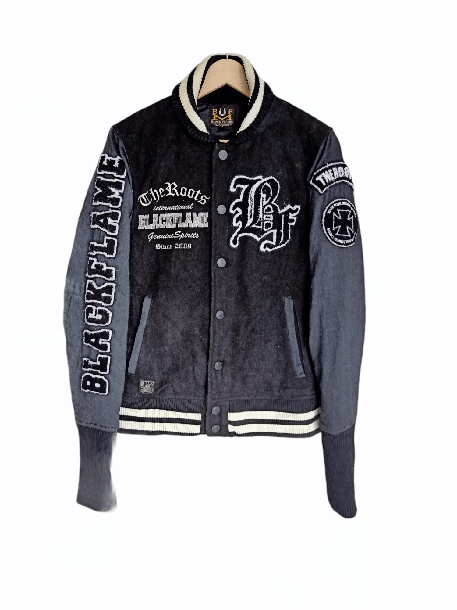 Roots × Vintage Black Flame Embroidery Varsity Jacket Size US S / EU 44-46 / 1 - 3 Thumbnail