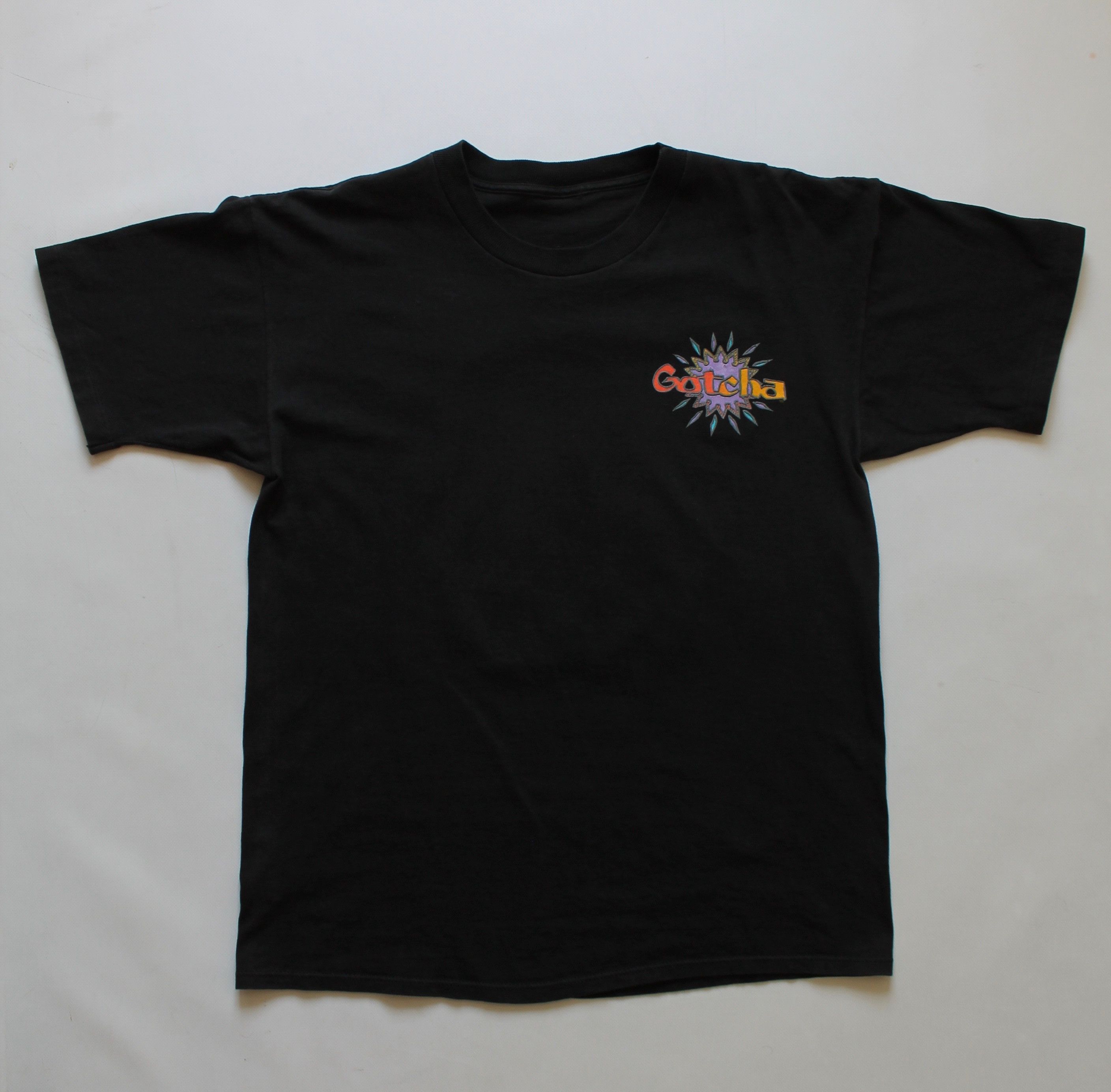 Vintage 1992 Gotcha International Vintage T shirt Sunfaded black Size US L / EU 52-54 / 3 - 10 Thumbnail