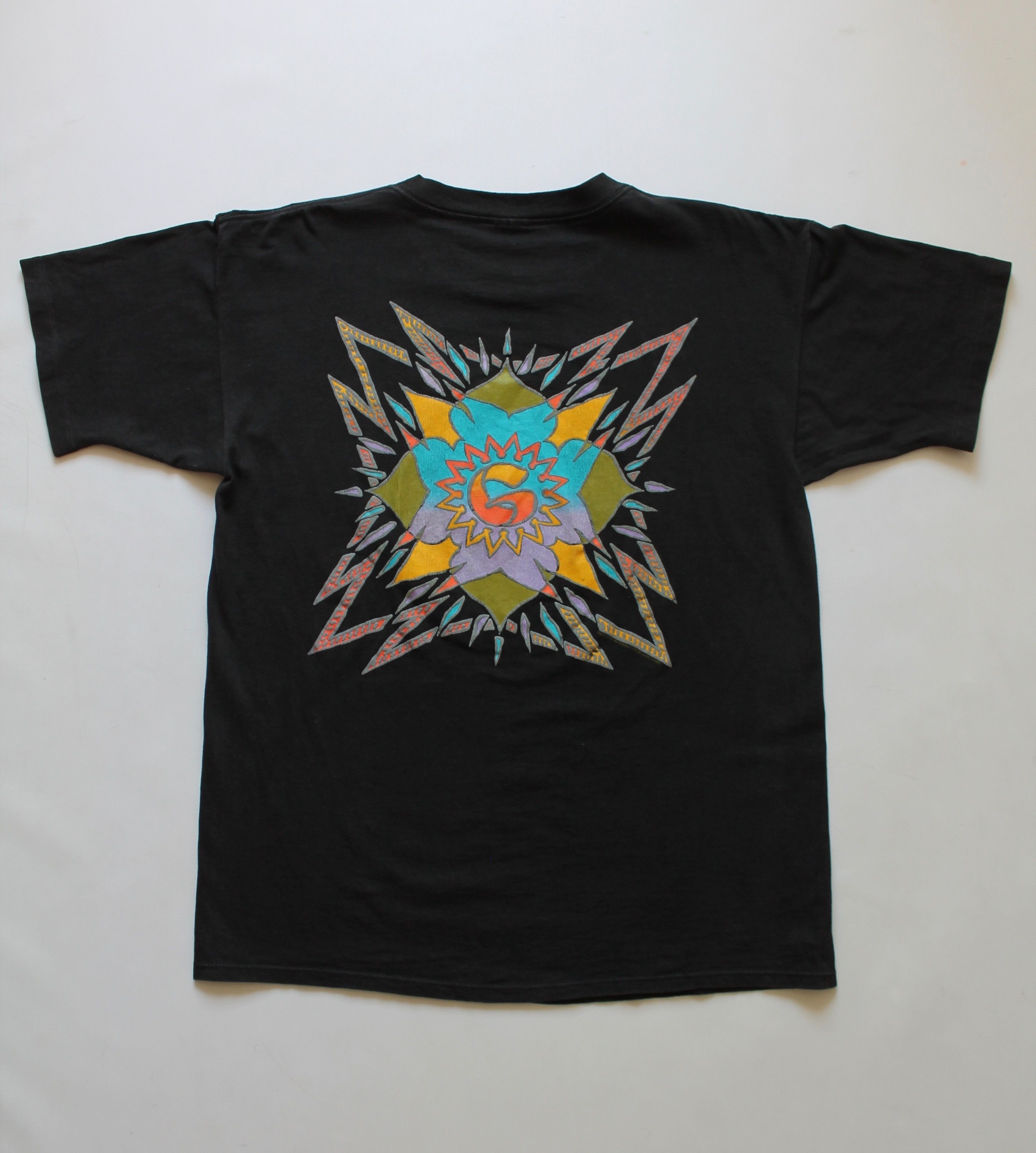 Vintage 1992 Gotcha International Vintage T shirt Sunfaded black Size US L / EU 52-54 / 3 - 12 Thumbnail