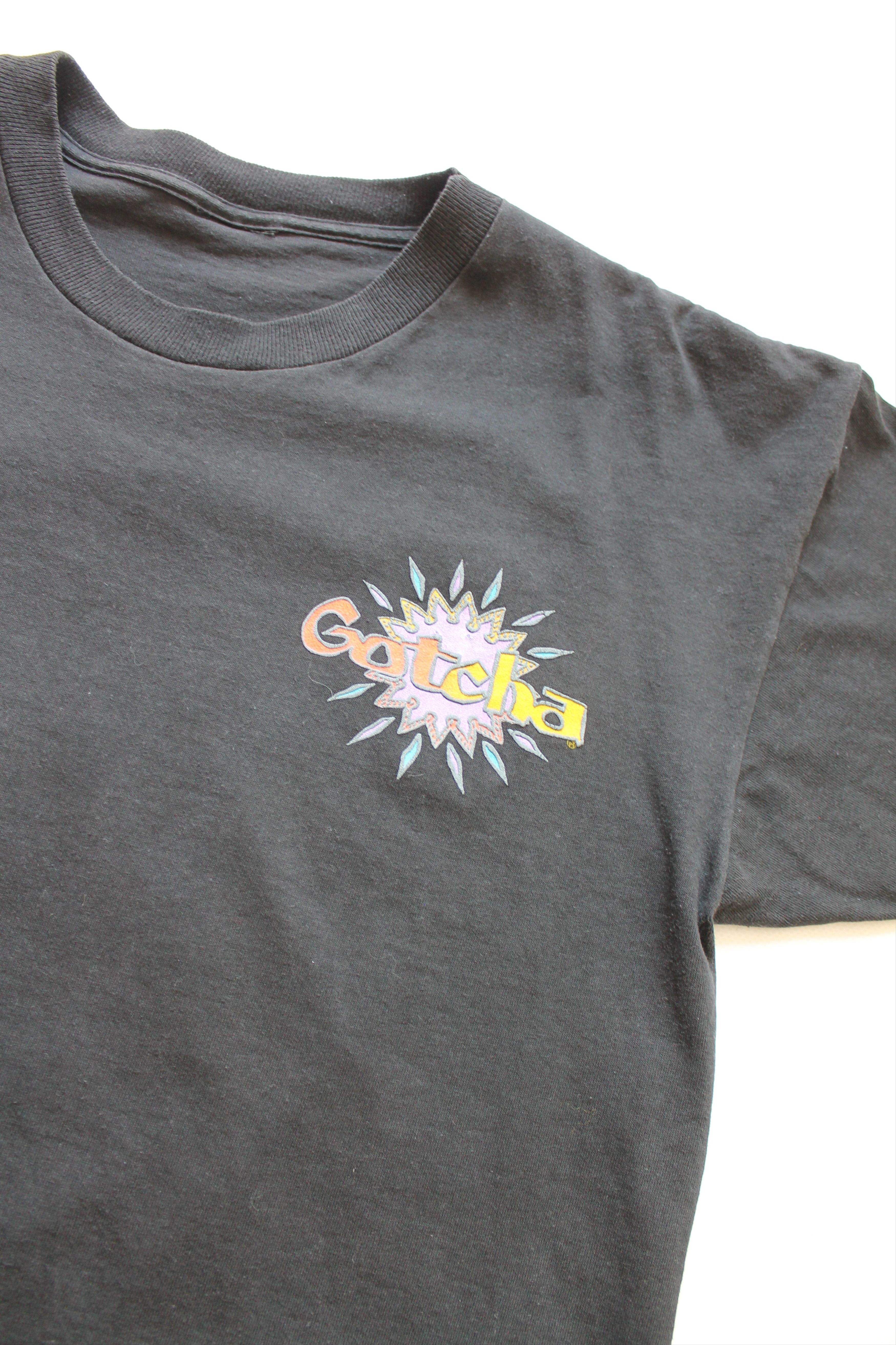 Vintage 1992 Gotcha International Vintage T shirt Sunfaded black Size US L / EU 52-54 / 3 - 11 Thumbnail